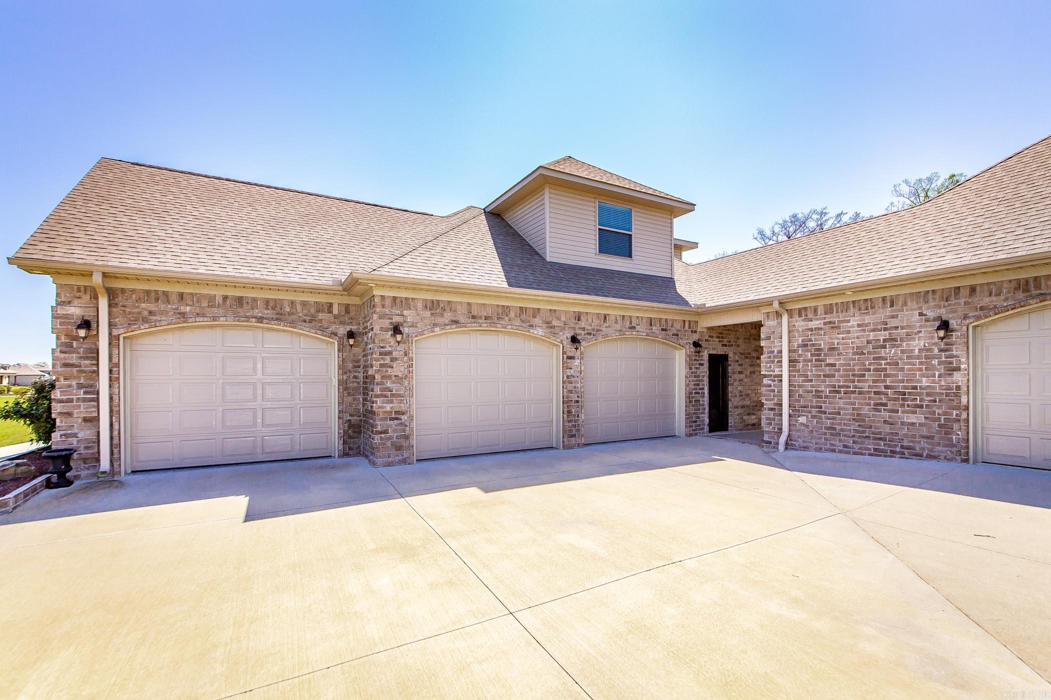 Horseshoe Lake Estates - Residential