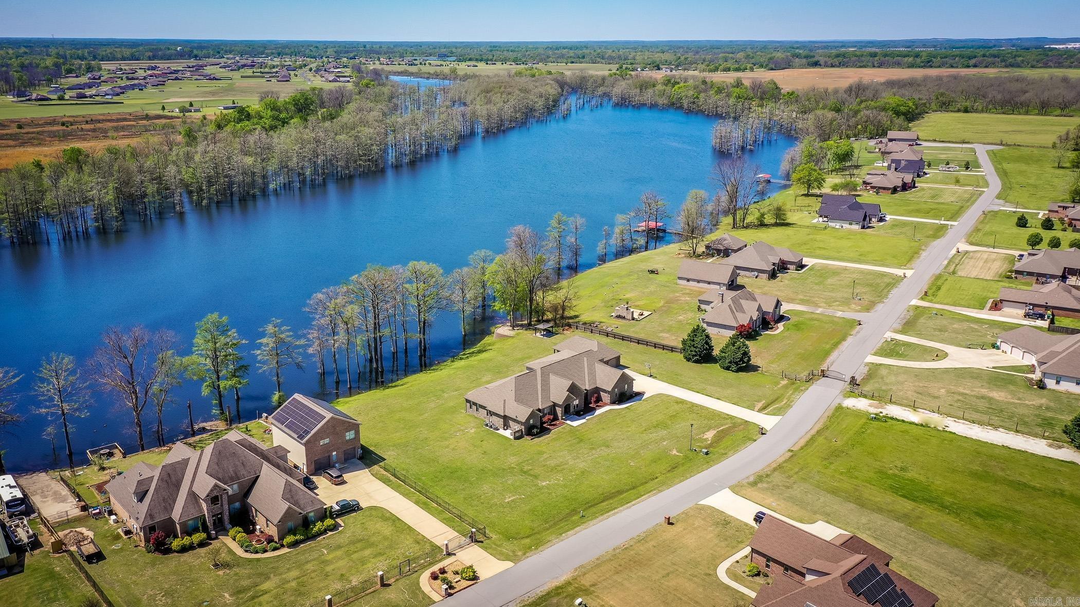 Horseshoe Lake Estates - Residential
