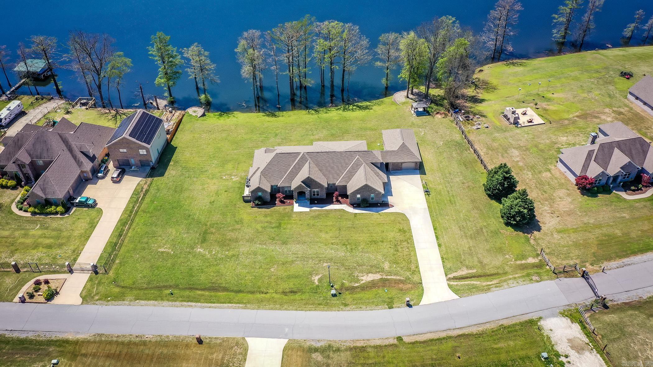 Horseshoe Lake Estates - Residential