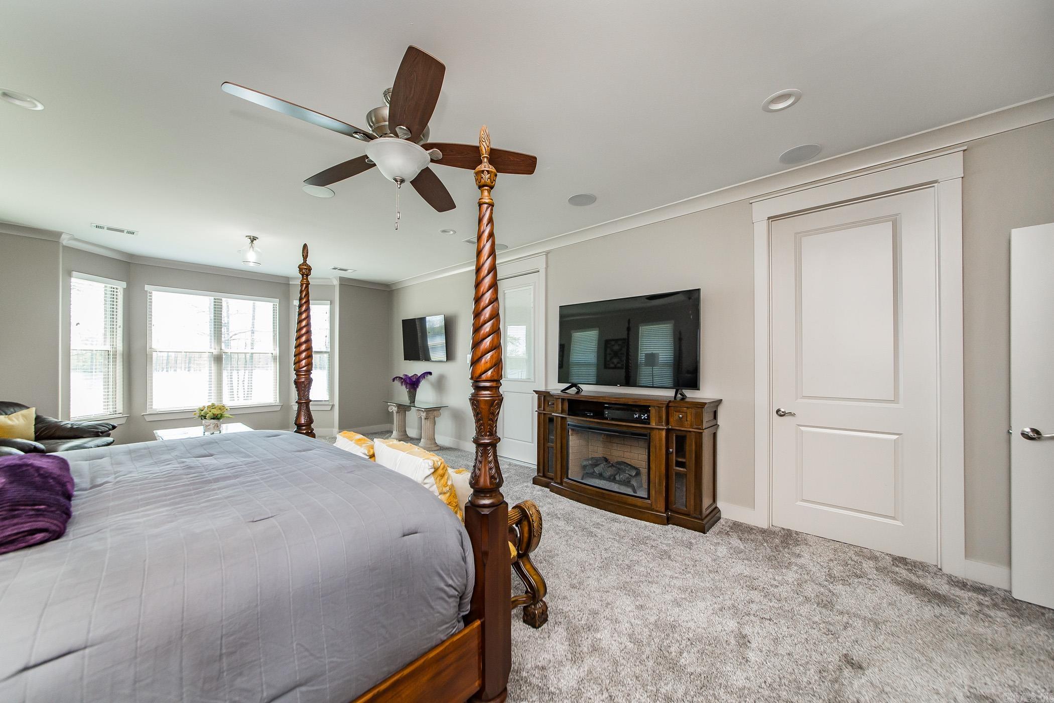 Horseshoe Lake Estates - Residential