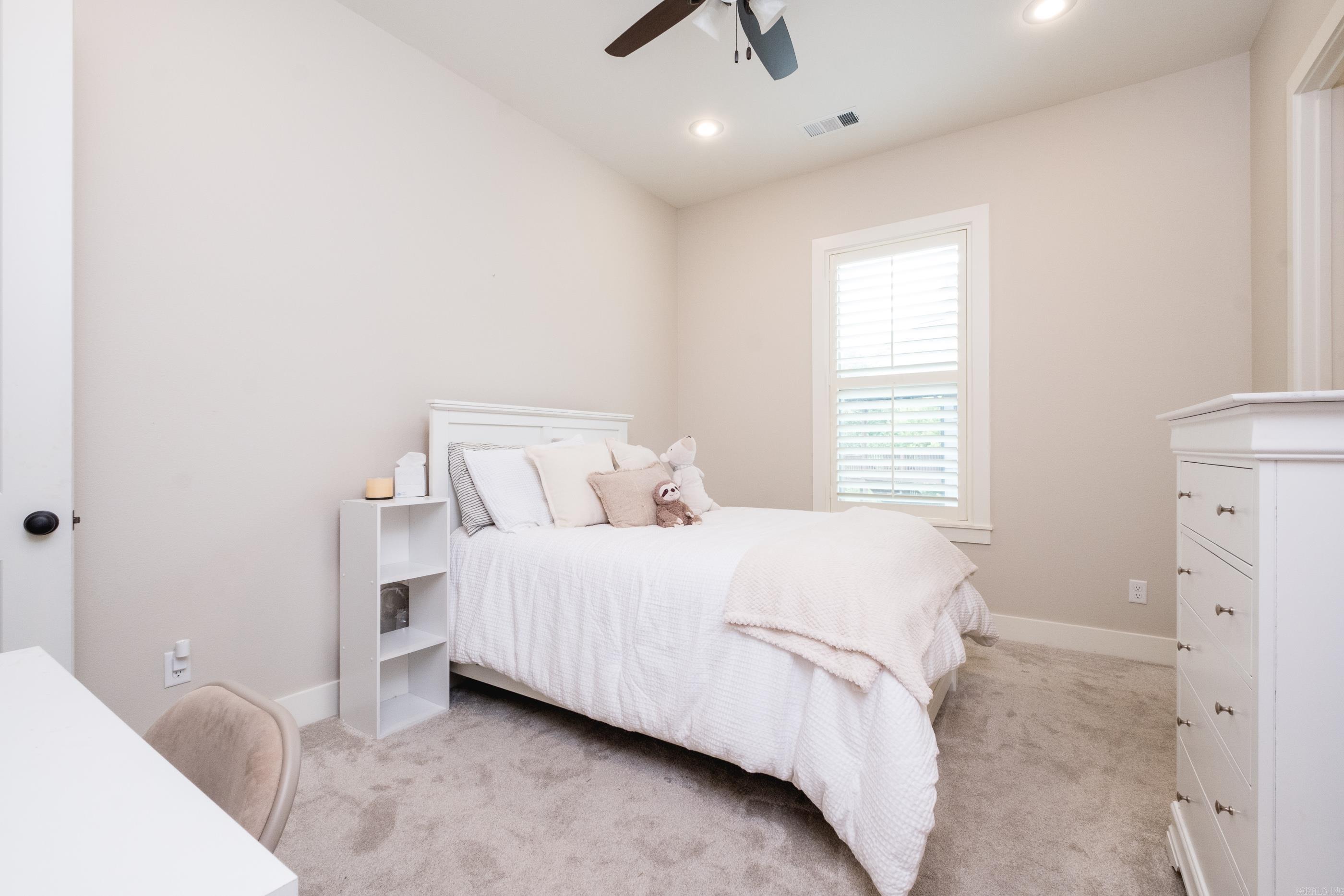 CHENAL VALLEY EPERNAY PLACE - Residential