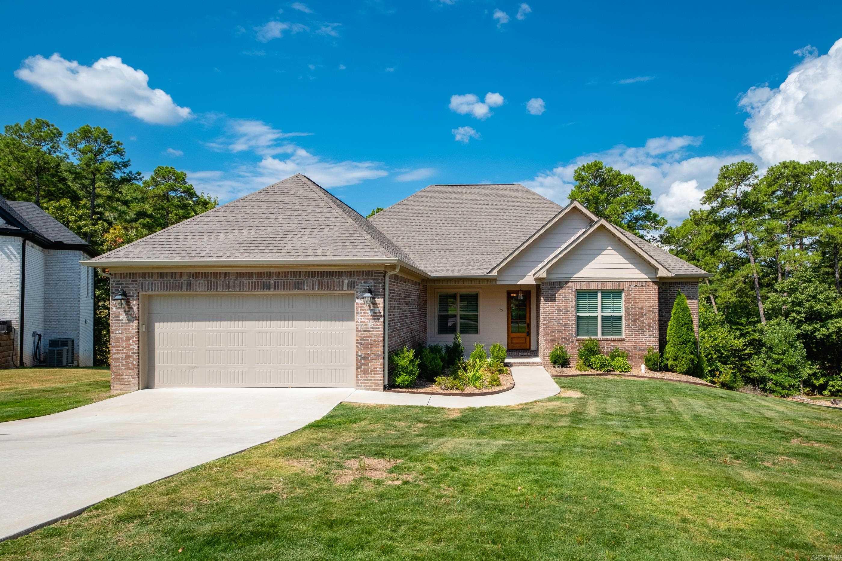 CHENAL VALLEY EPERNAY PLACE - Residential