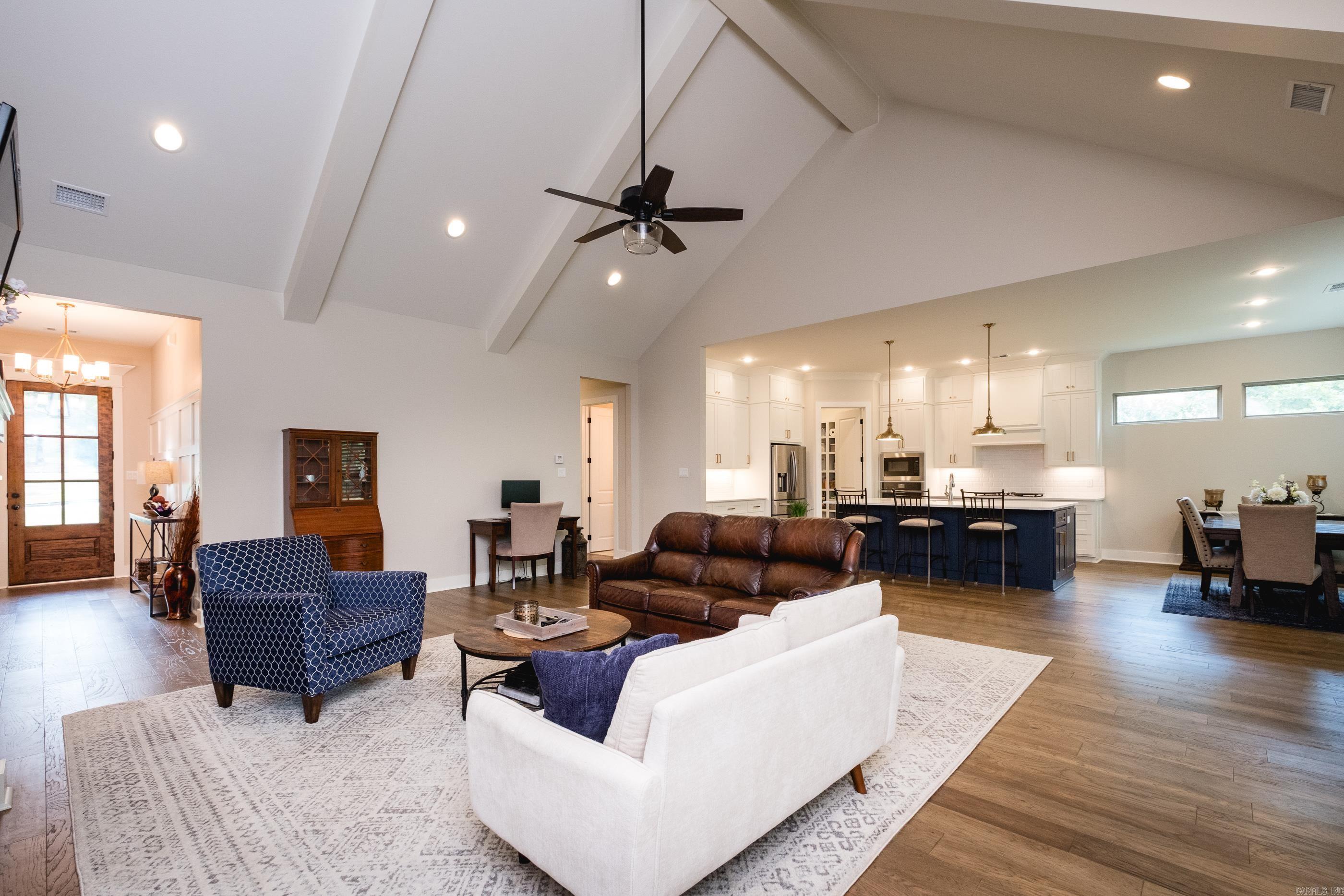 CHENAL VALLEY EPERNAY PLACE - Residential