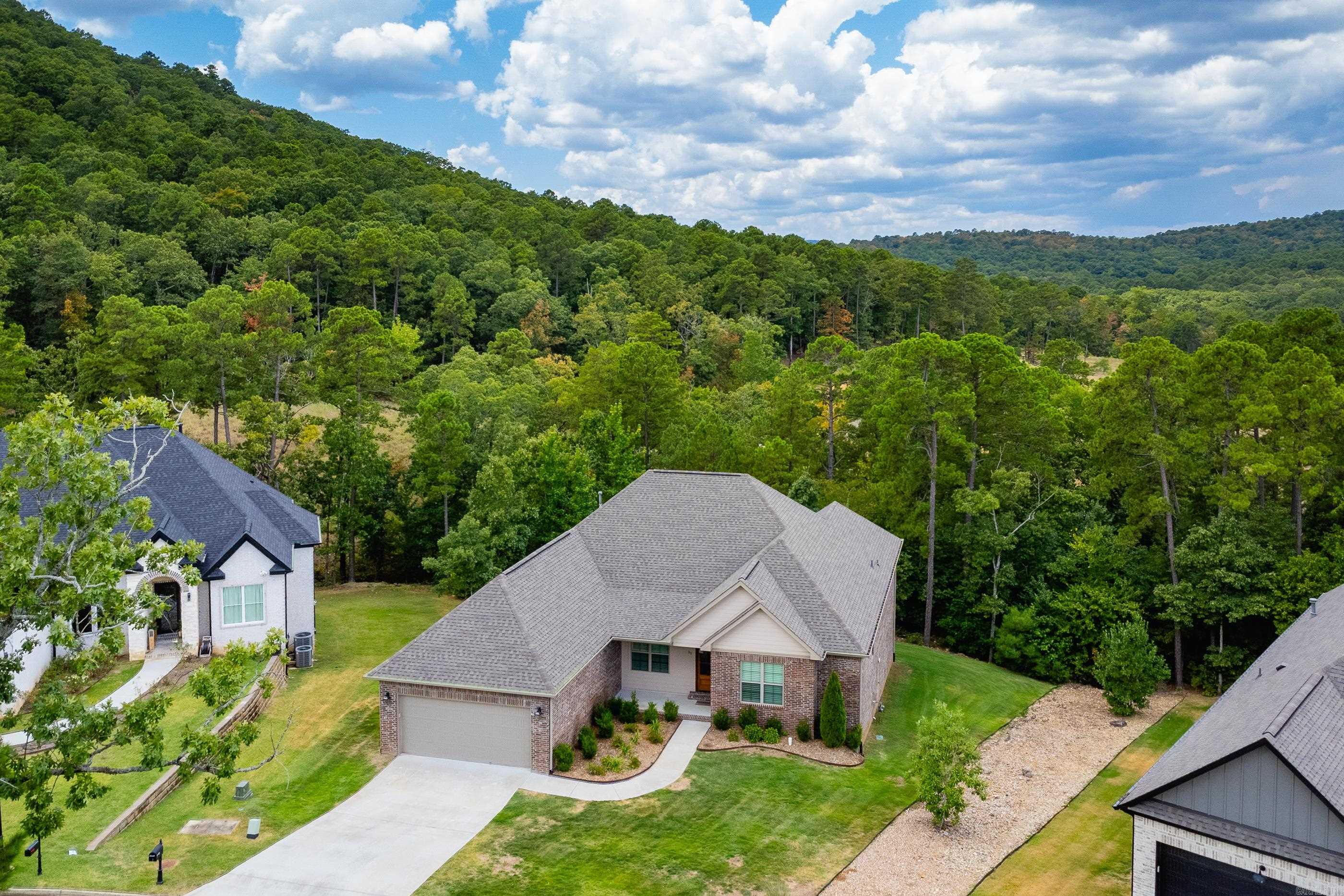 CHENAL VALLEY EPERNAY PLACE - Residential