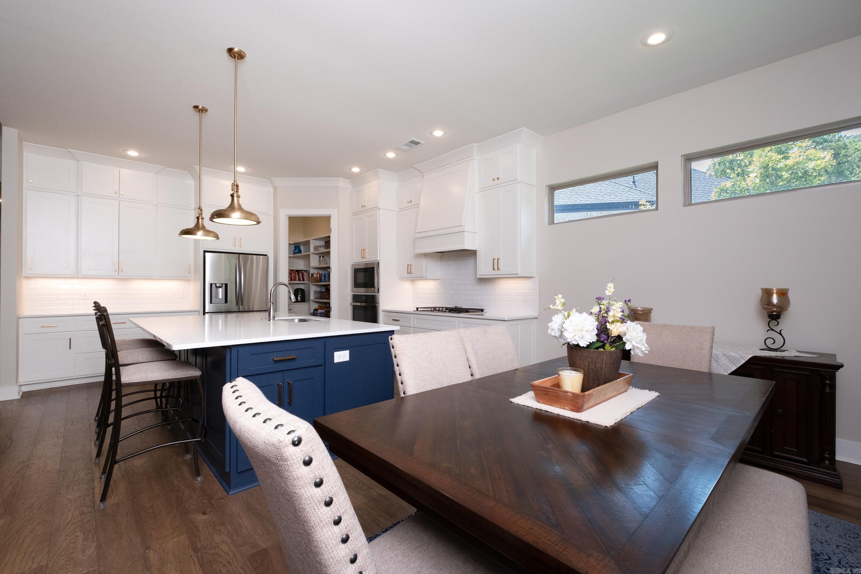 CHENAL VALLEY EPERNAY PLACE - Residential