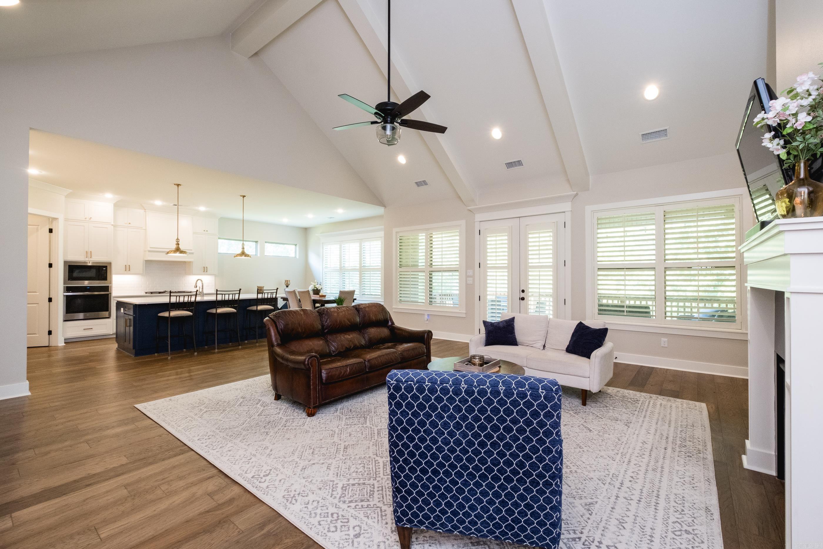 CHENAL VALLEY EPERNAY PLACE - Residential