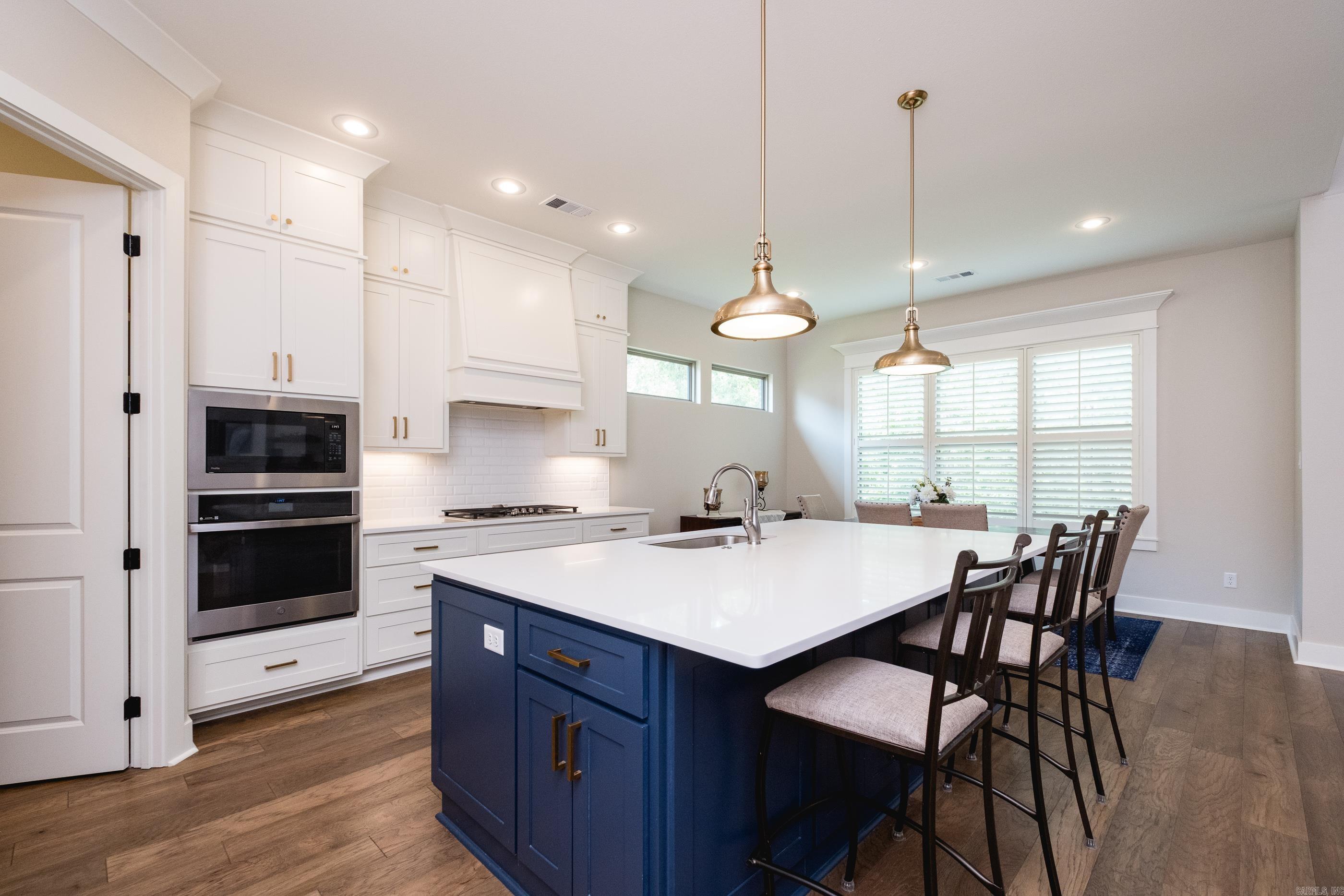 CHENAL VALLEY EPERNAY PLACE - Residential