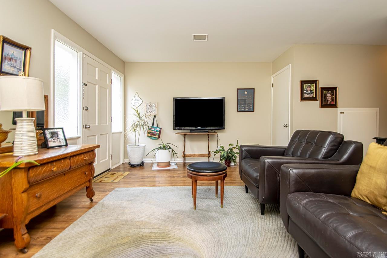 Pulaski Heights - Residential Lease