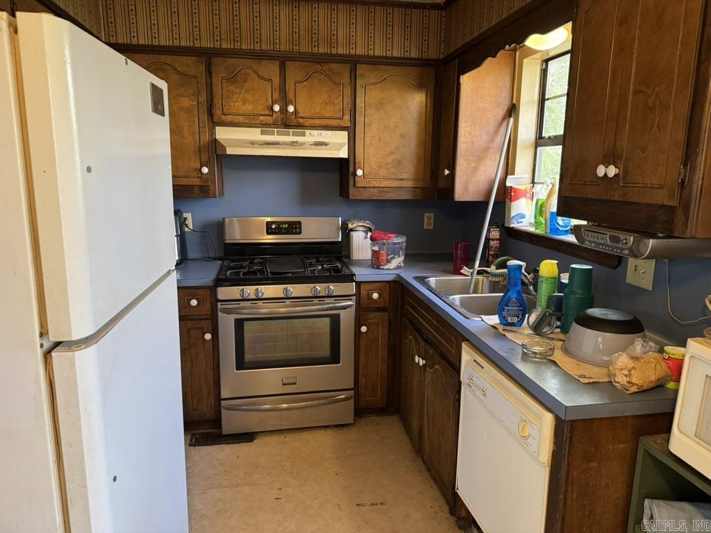 BRIAR PATCH - Residential