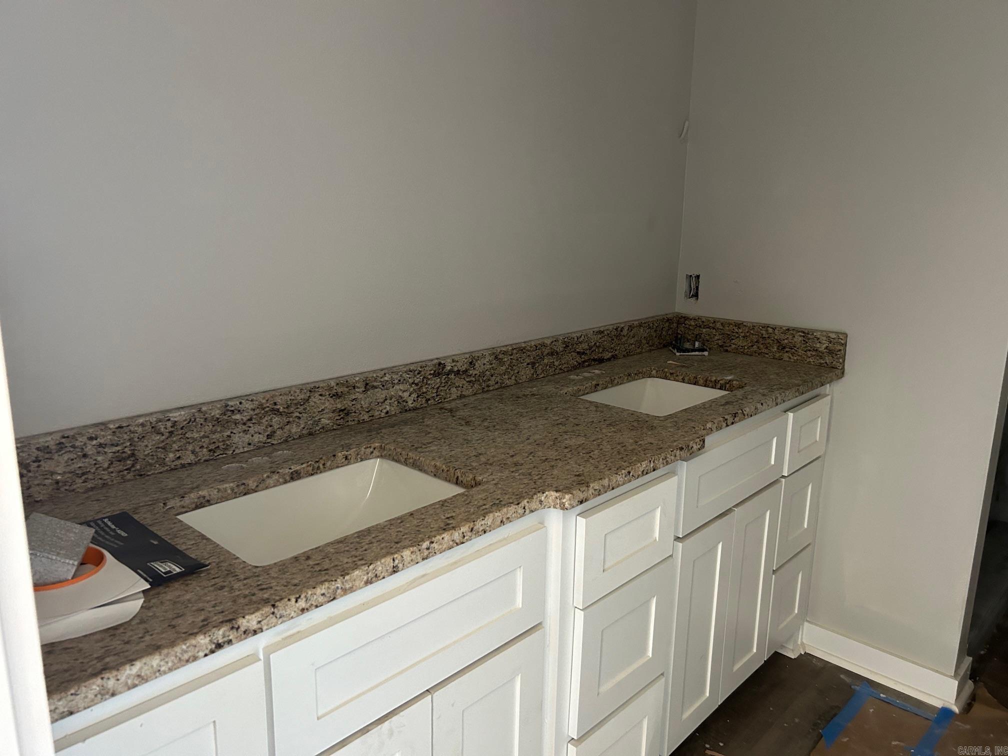 KNOTTING HILL - Residential