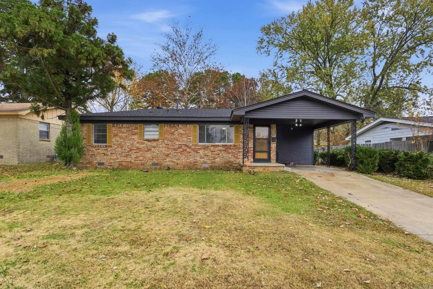 Check out this cute 3 bedroom 1.5 bath home in the heart of Jacksonville.  It is minutes away from shopping, restaurants, entertainment, etc.  The home was renovated last year with a new roof, appliances, flooring, and paint throughout. This is a great home at a great price. AGENTS SEE REMARKS