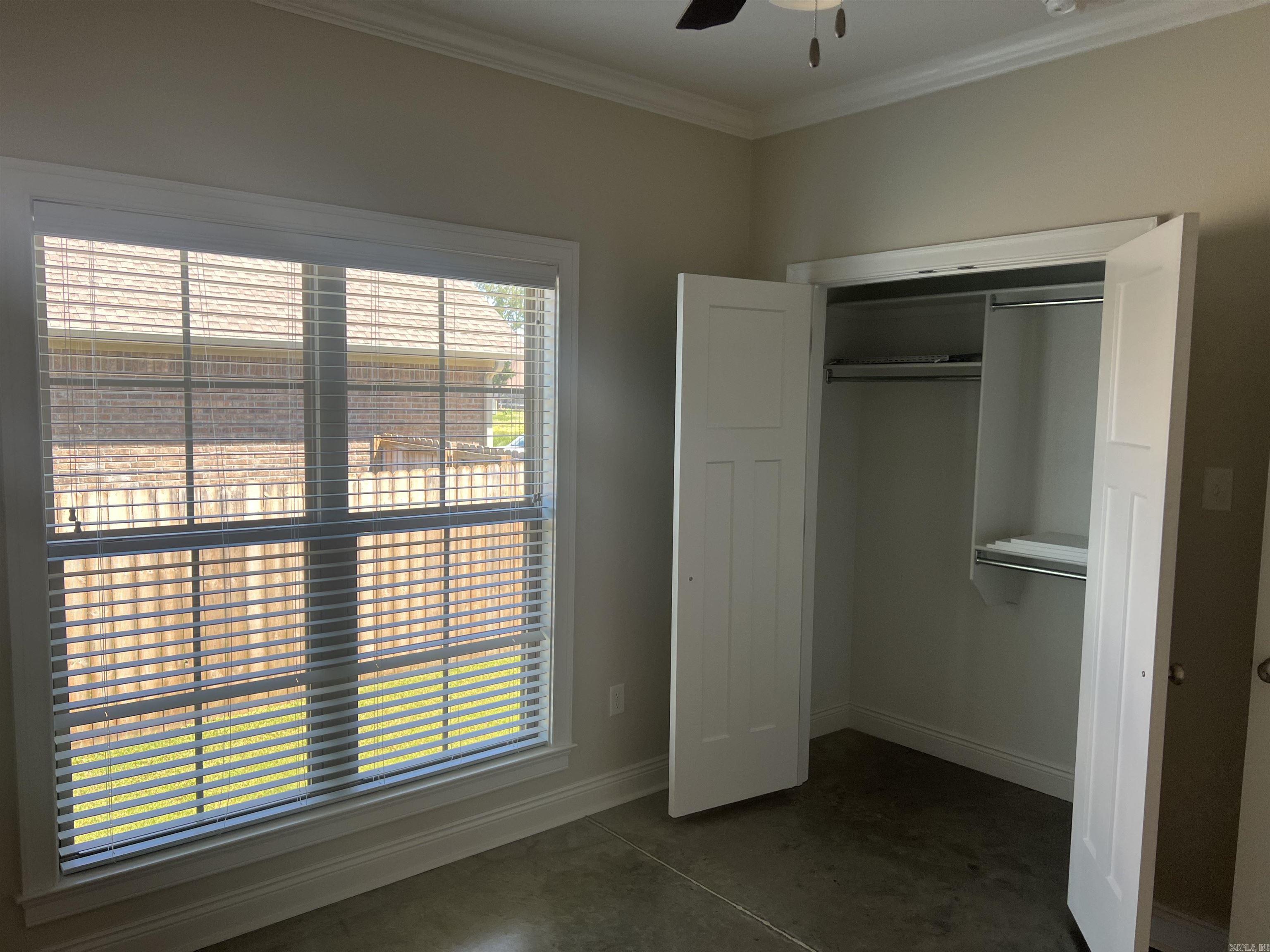 SALEM WOODS - Residential