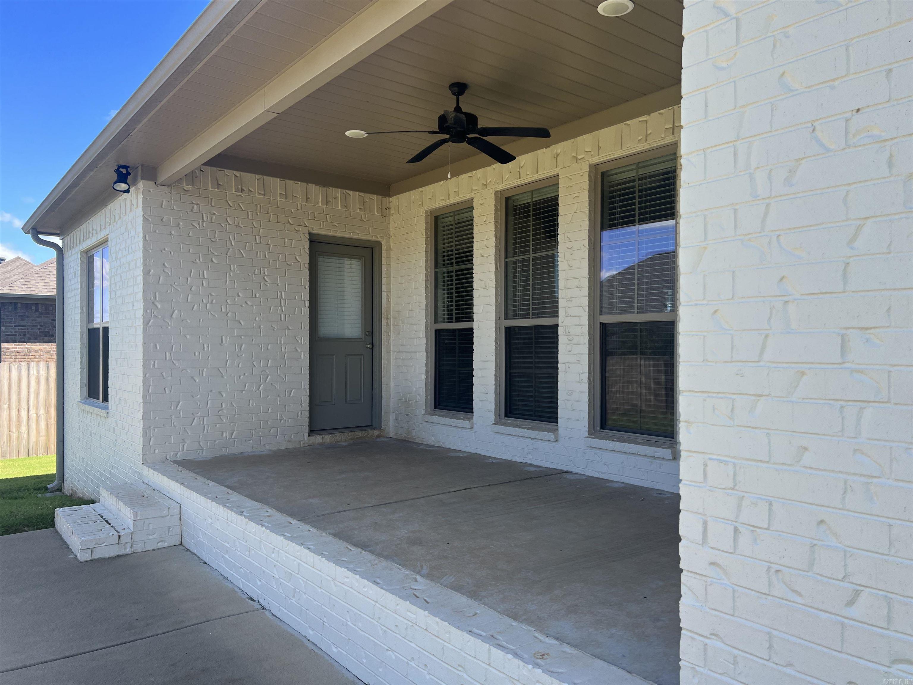 SALEM WOODS - Residential