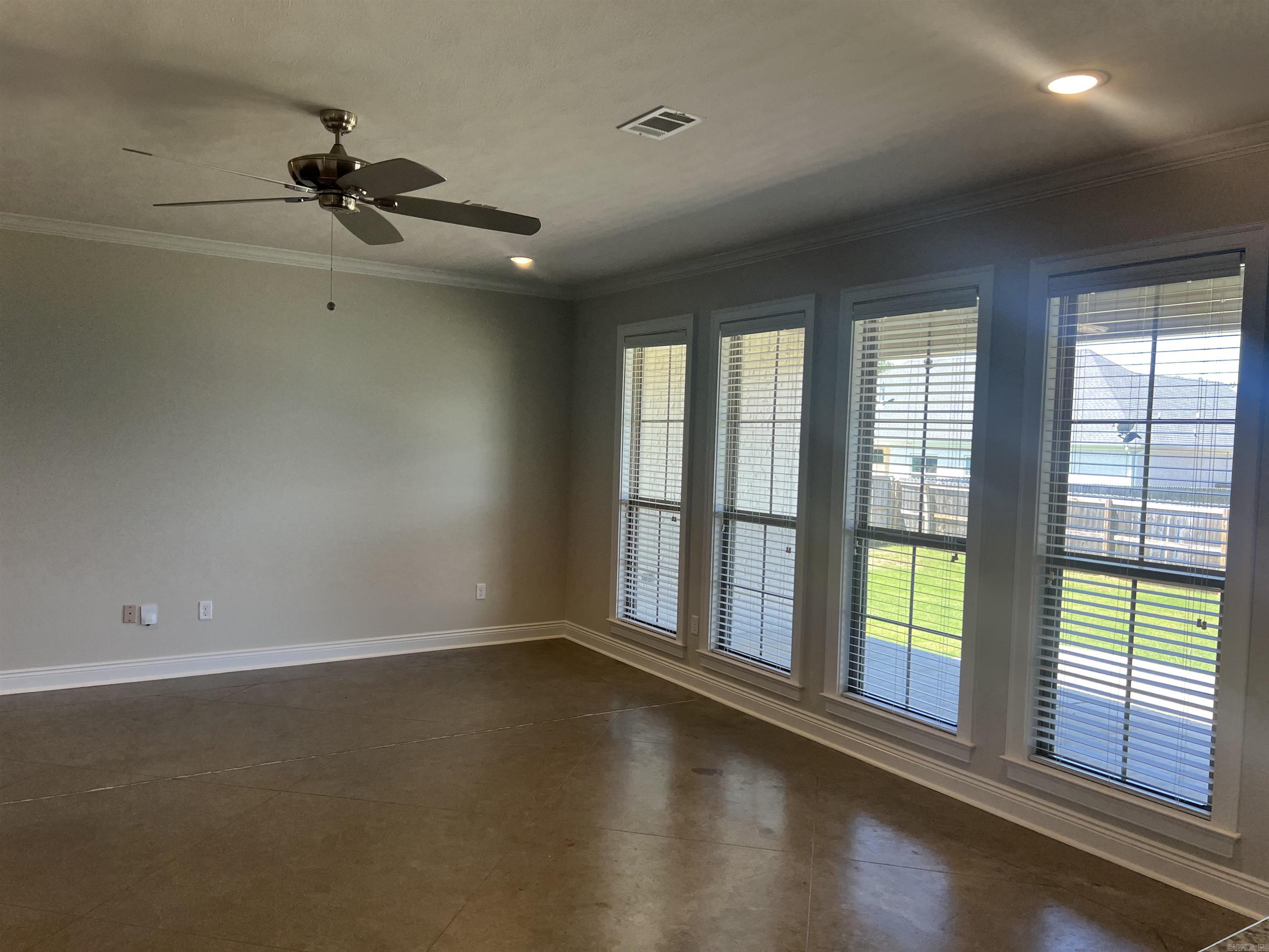 SALEM WOODS - Residential