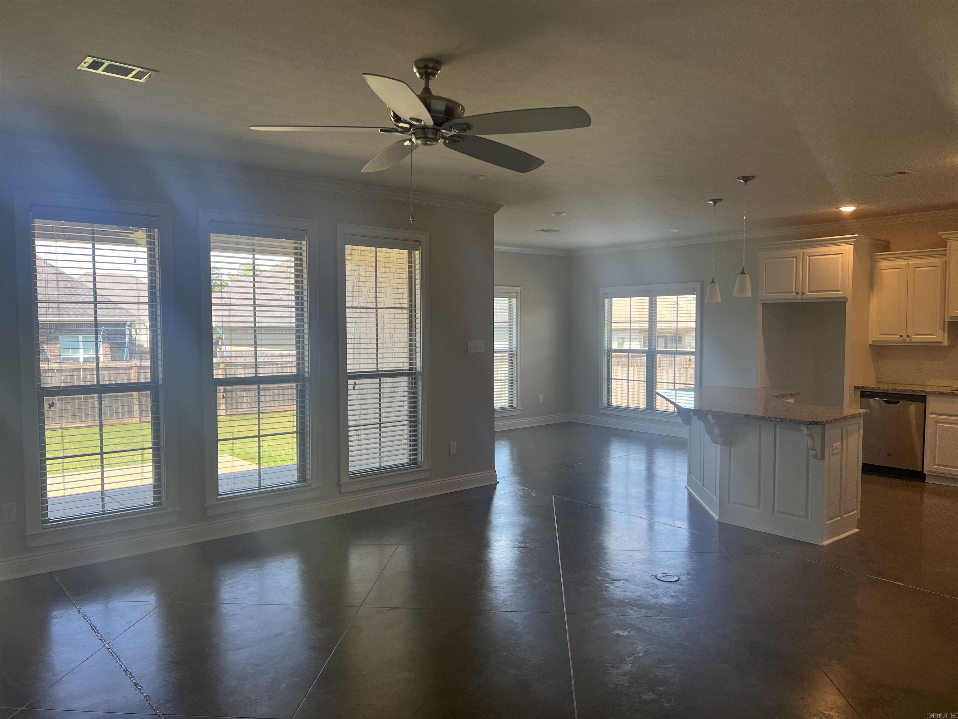 SALEM WOODS - Residential