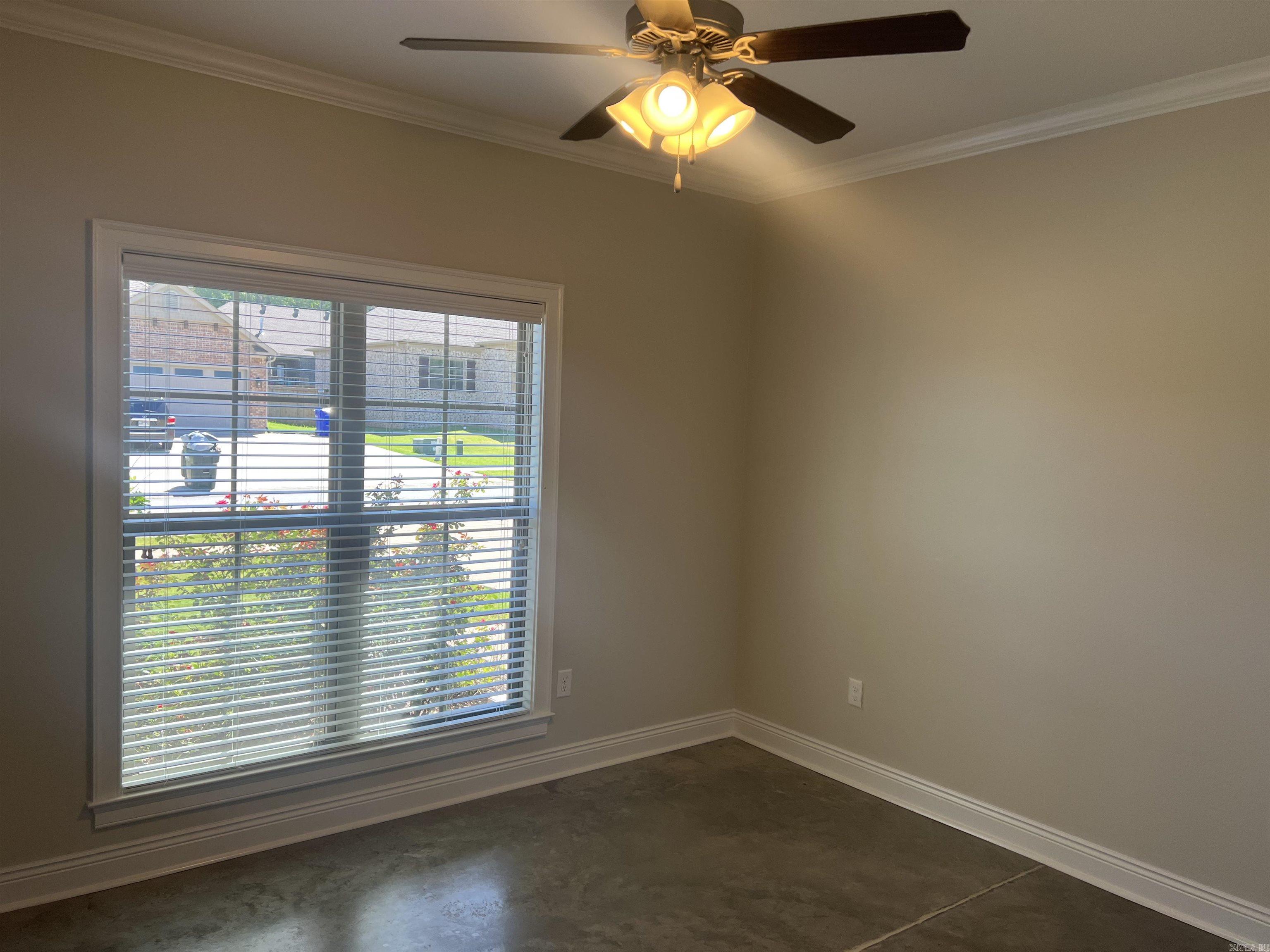 SALEM WOODS - Residential