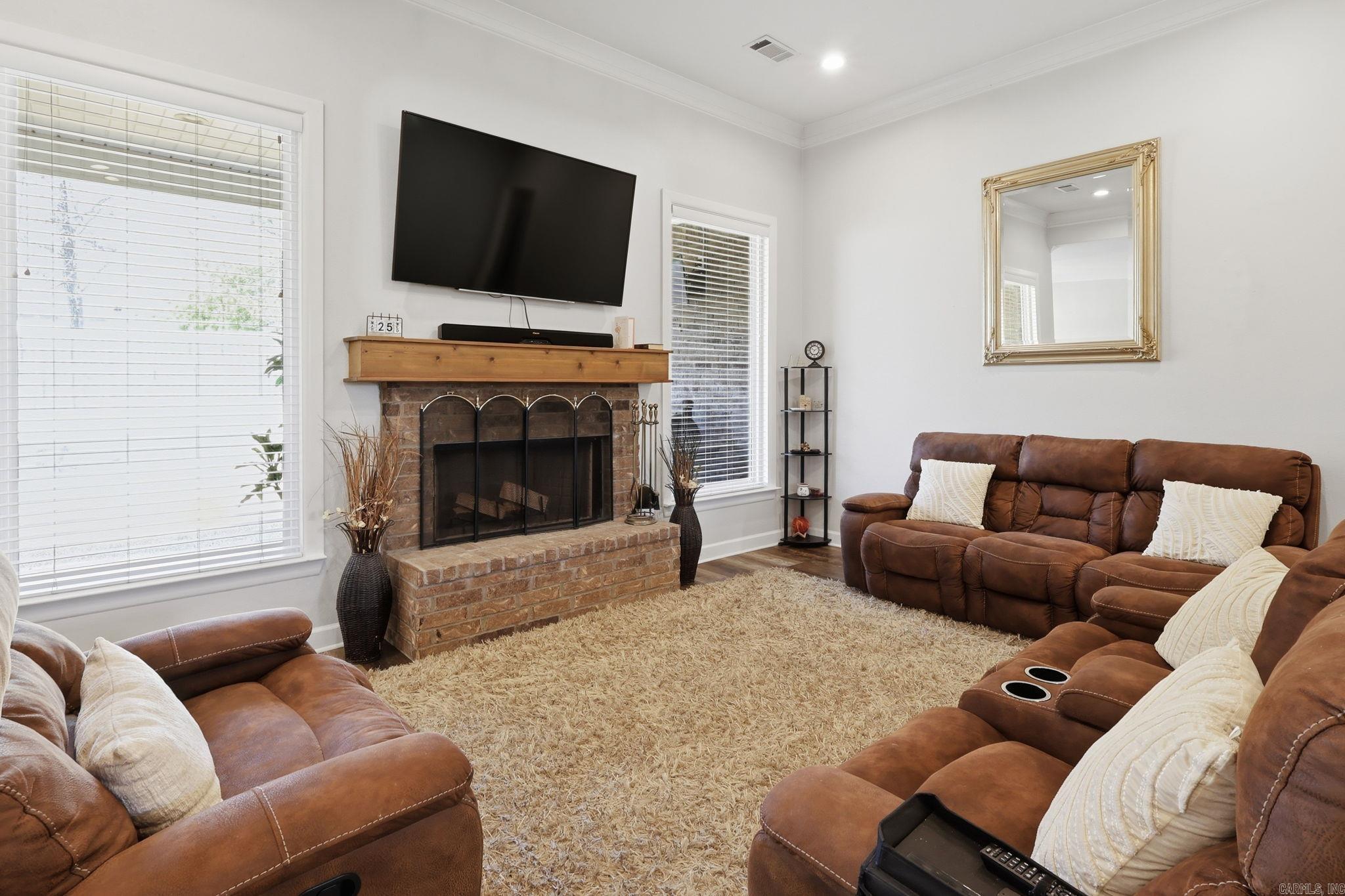 DAWSONS POINTE - Residential