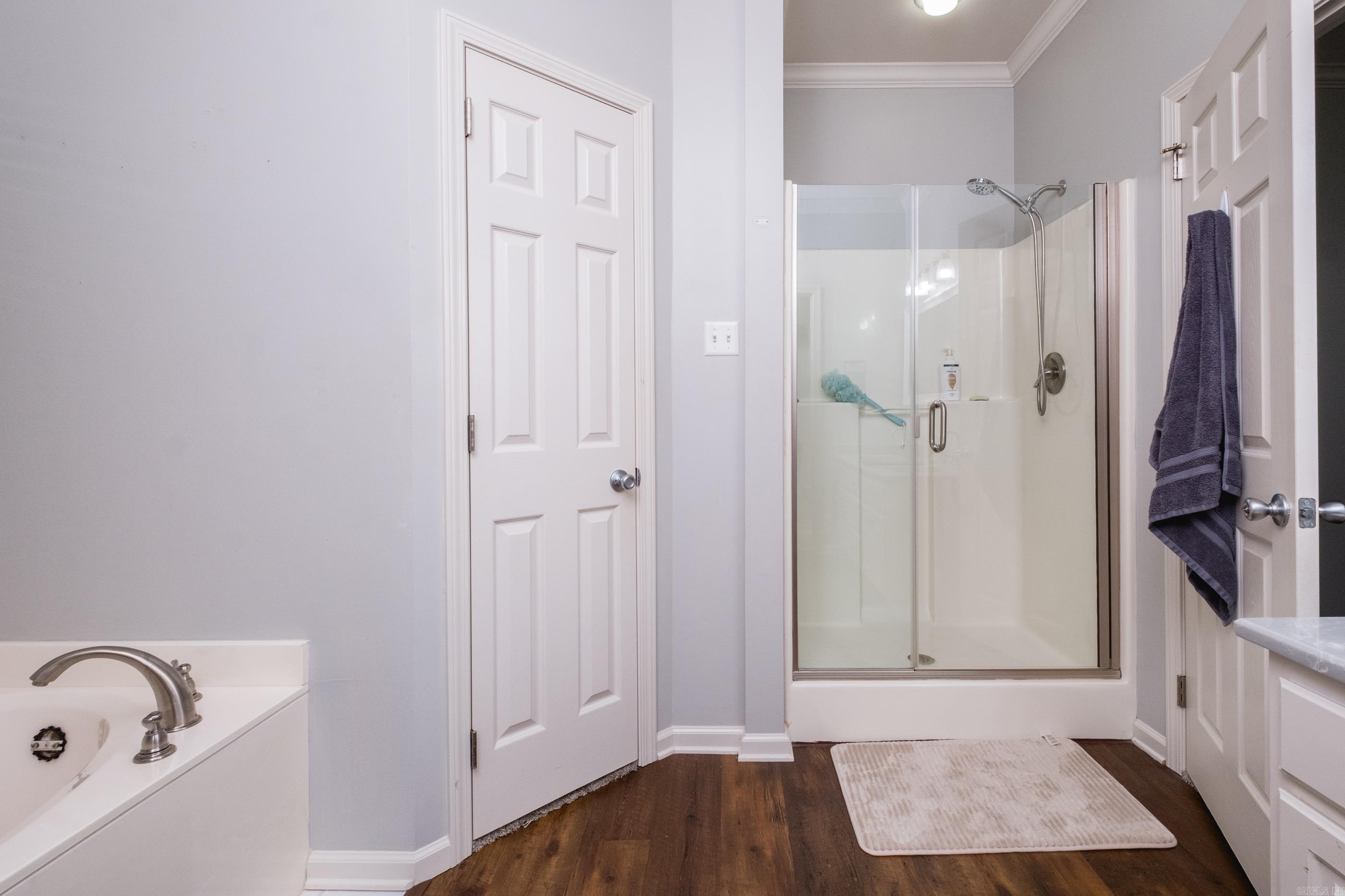 COUNTRY CLUB OF ARK THE - Residential