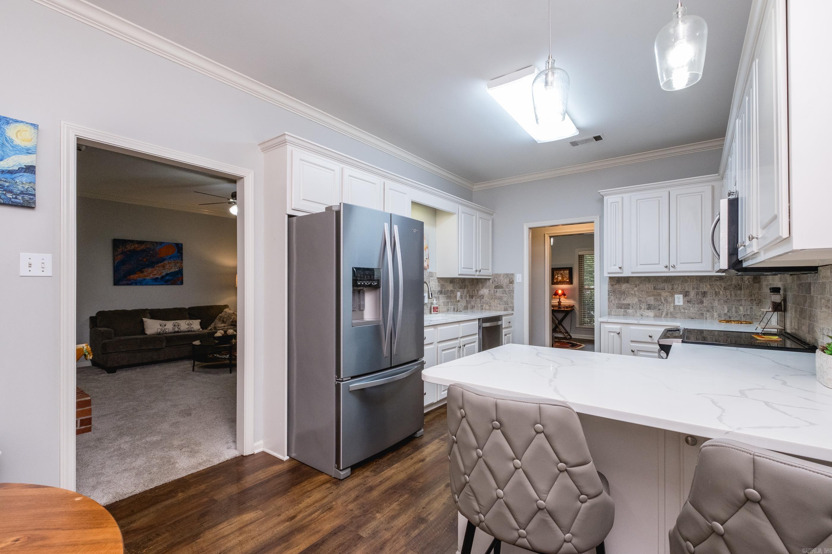 COUNTRY CLUB OF ARK THE - Residential