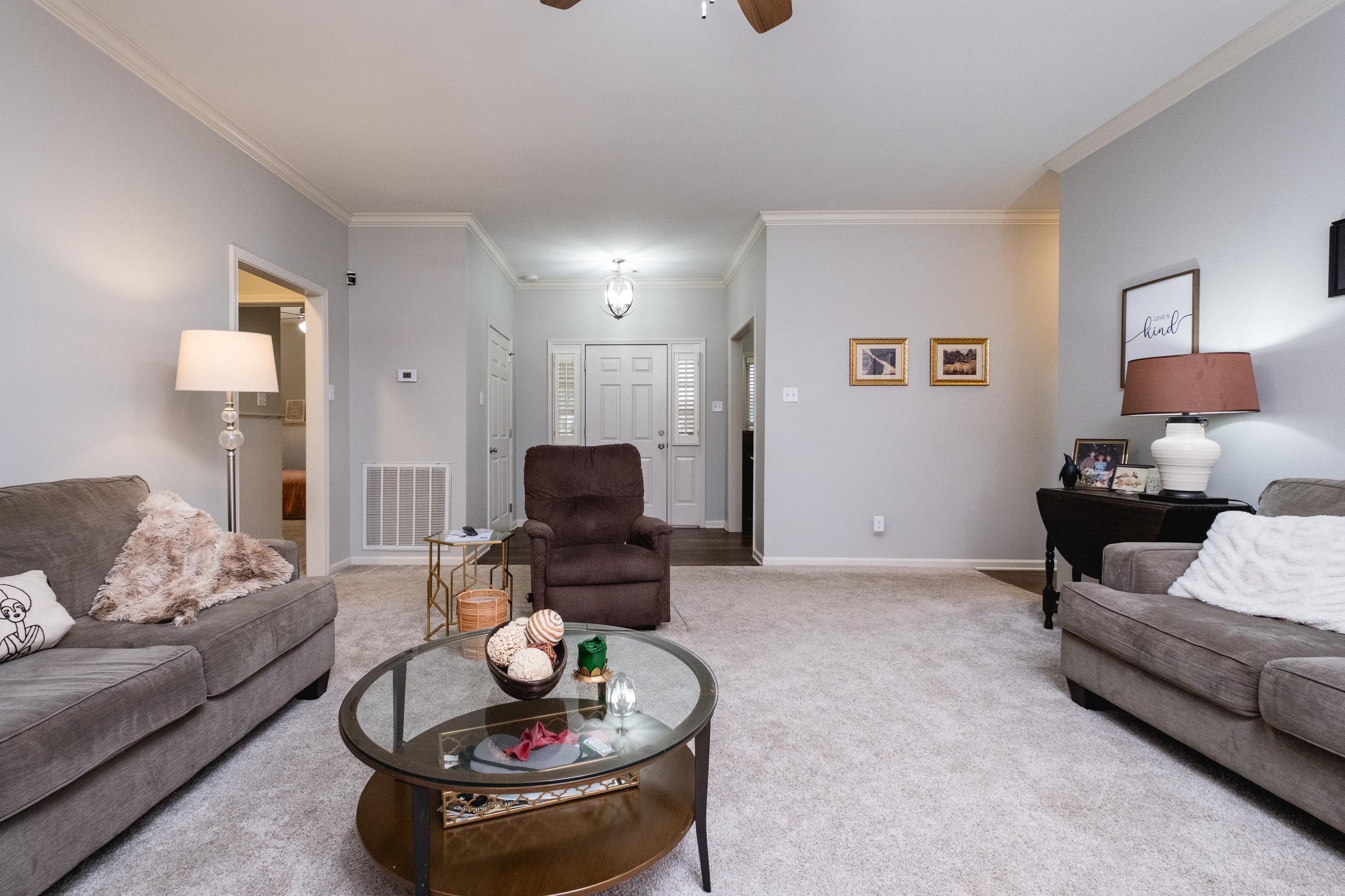 COUNTRY CLUB OF ARK THE - Residential