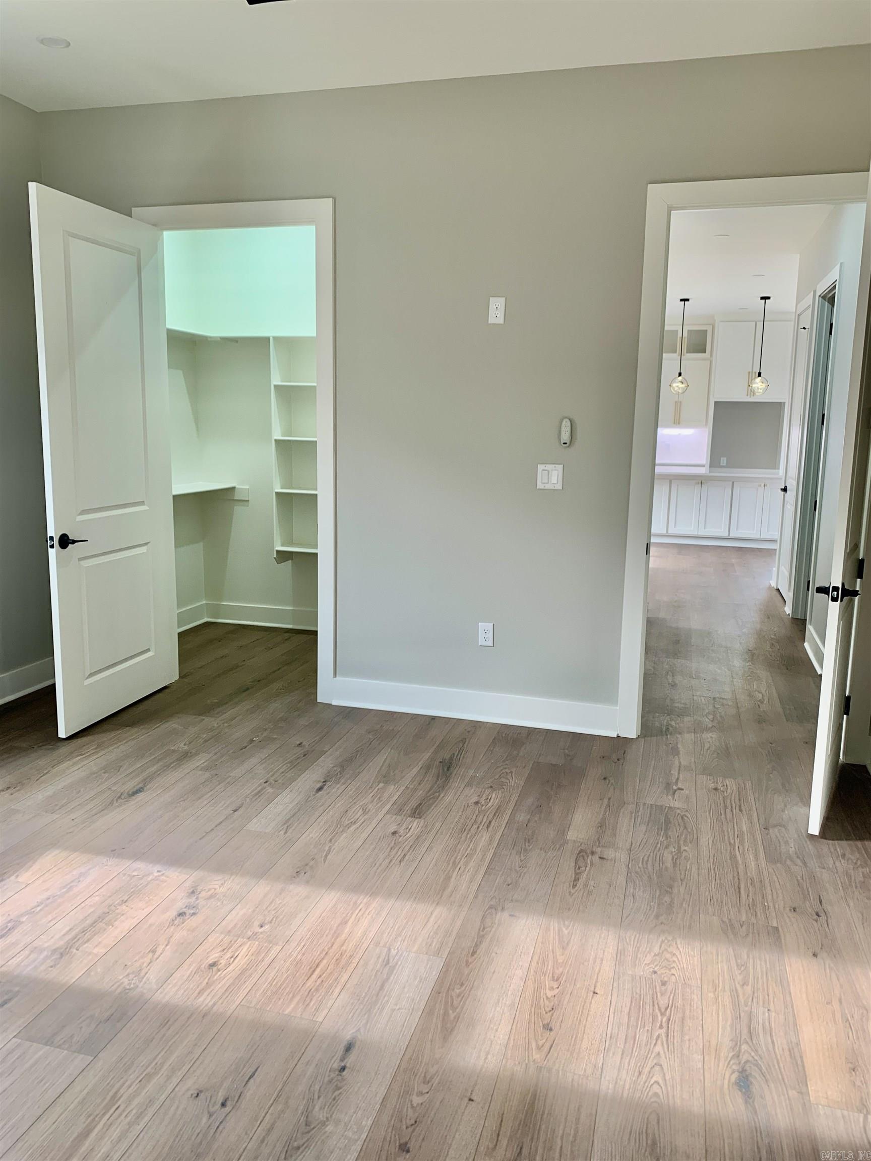 KINGWOOD PLACE - Residential