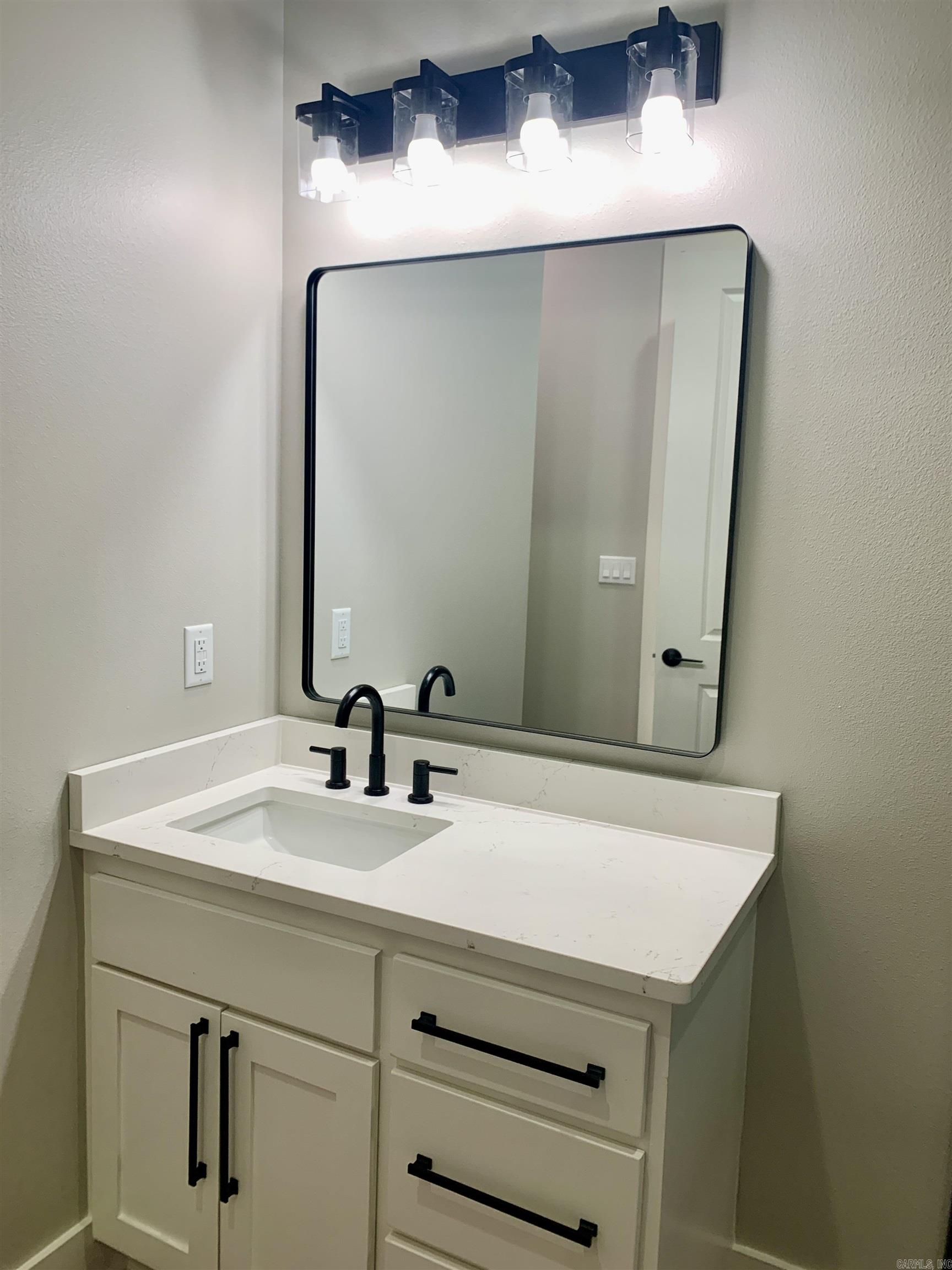 KINGWOOD PLACE - Residential