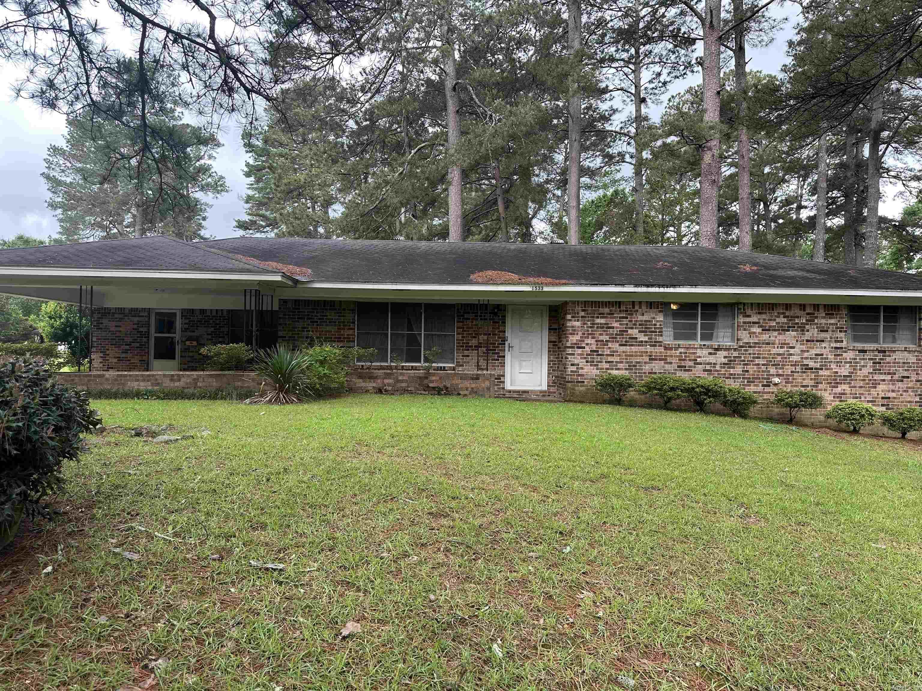 PINE MANOR ADDN - Residential