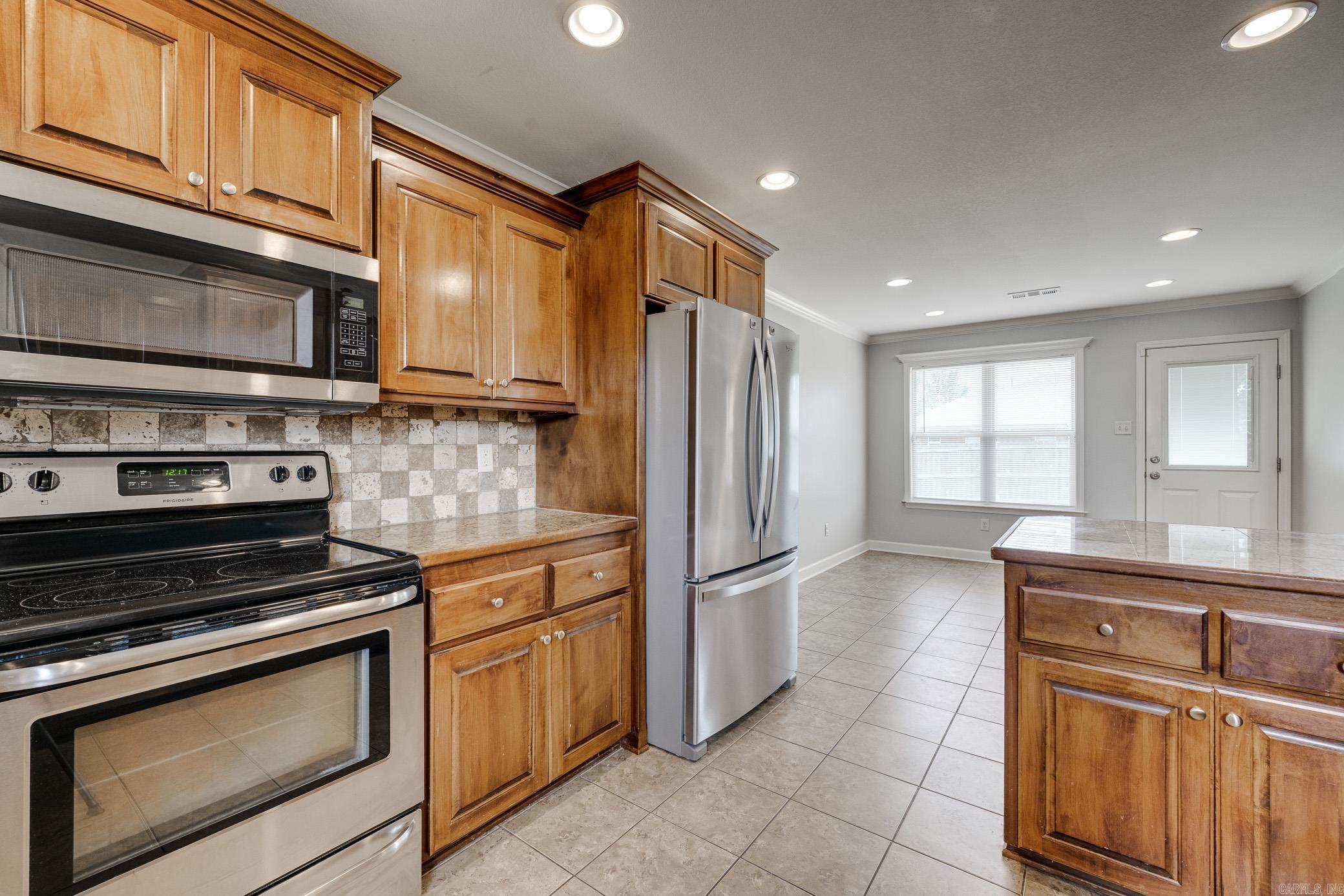 BASE MEADOWS ADDN - Residential