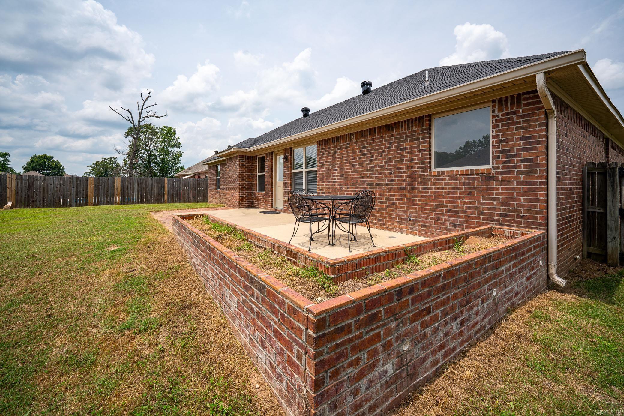 BASE MEADOWS ADDN - Residential