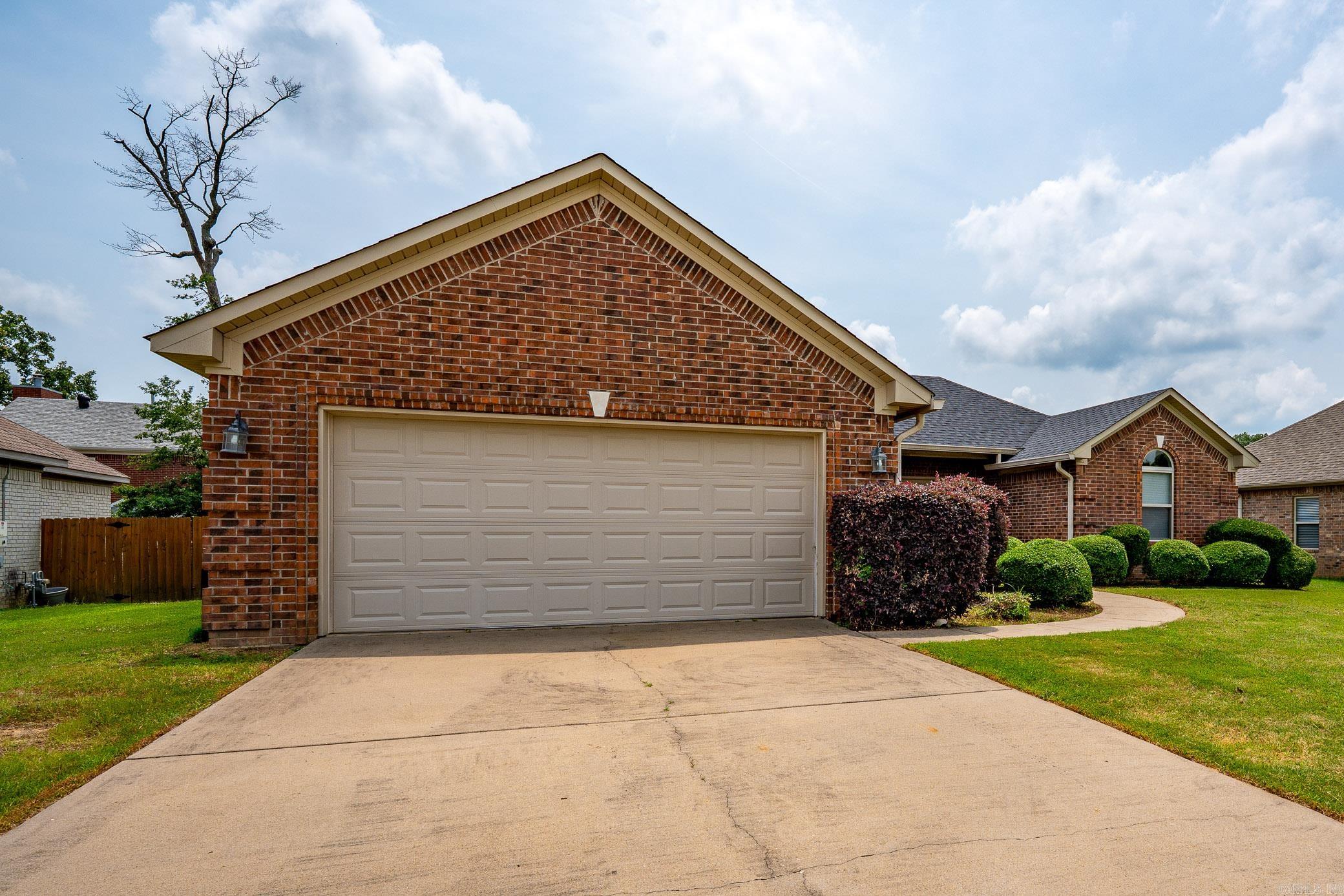 BASE MEADOWS ADDN - Residential