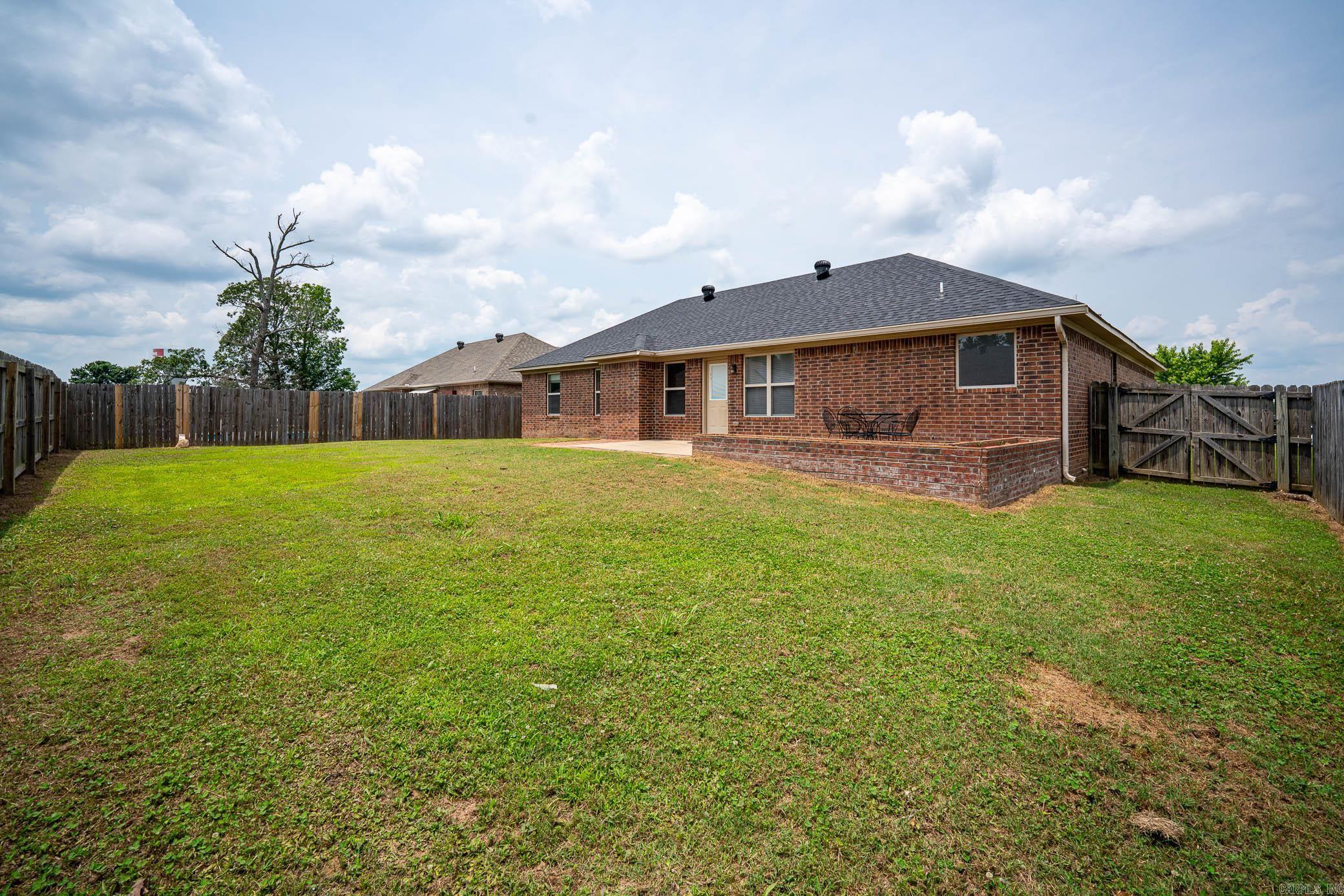 BASE MEADOWS ADDN - Residential