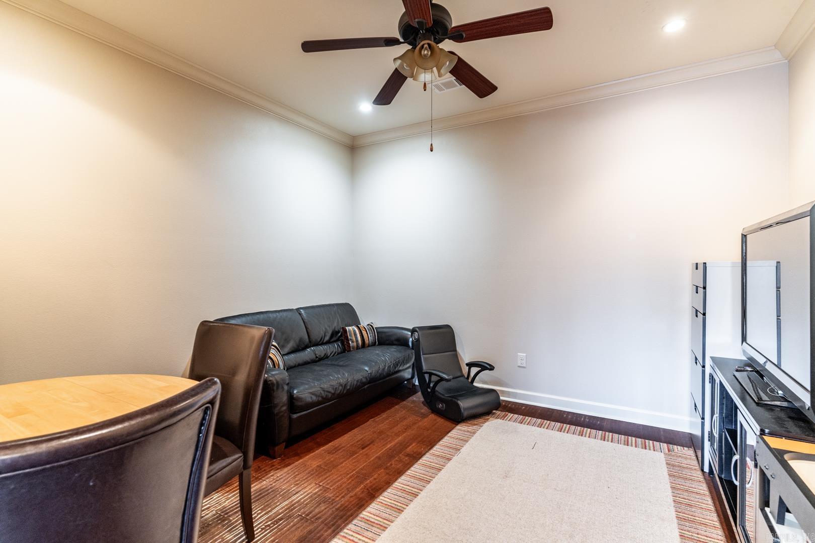 WATERS EDGE - Residential