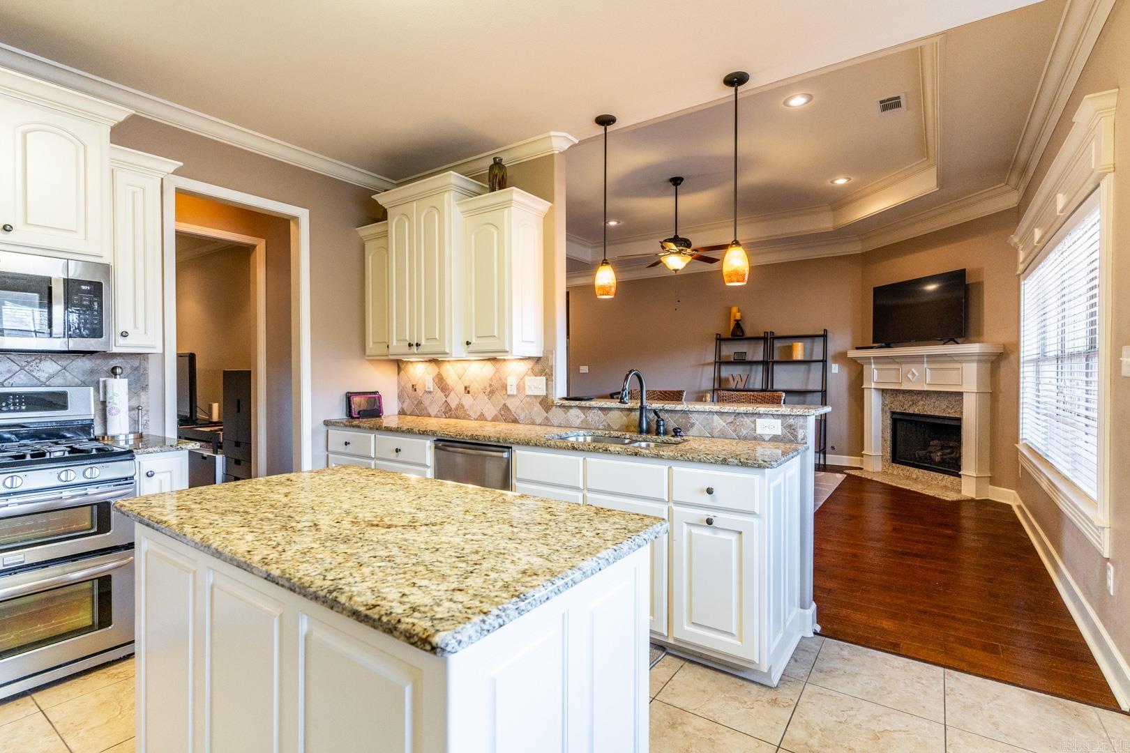 WATERS EDGE - Residential