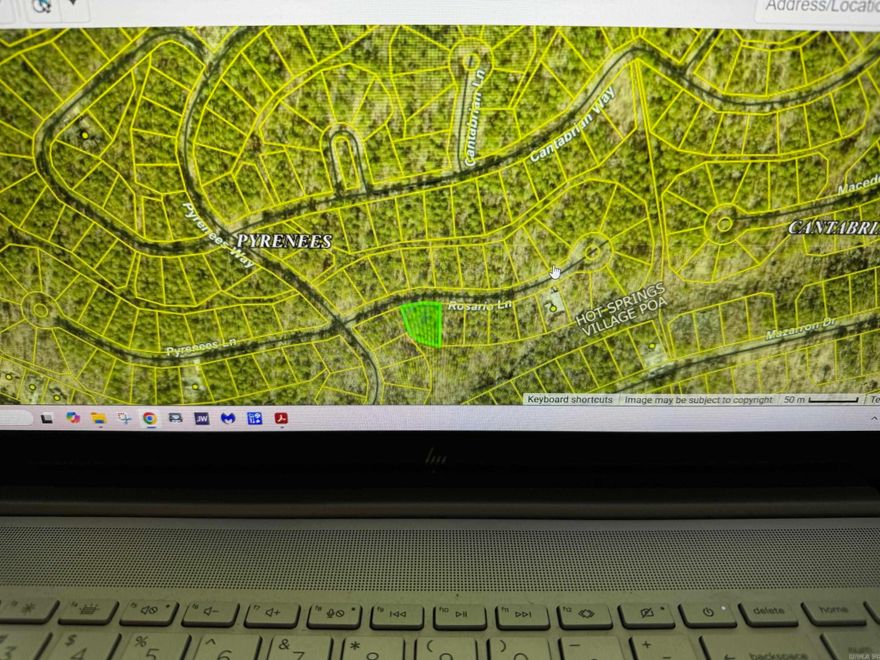 THIS PROPERTY IS CLOSE TO THE CORONADO FITNESS CENTER...GOLF...TENNIS...LAKES...MAKE ARRANGEMENTS WITH YOUR REALTOR, AND IF YOU DON'T HAVE ONE, CALL THE LISTING AGENT...   PLEASE READ AGENTS REMARKS.........