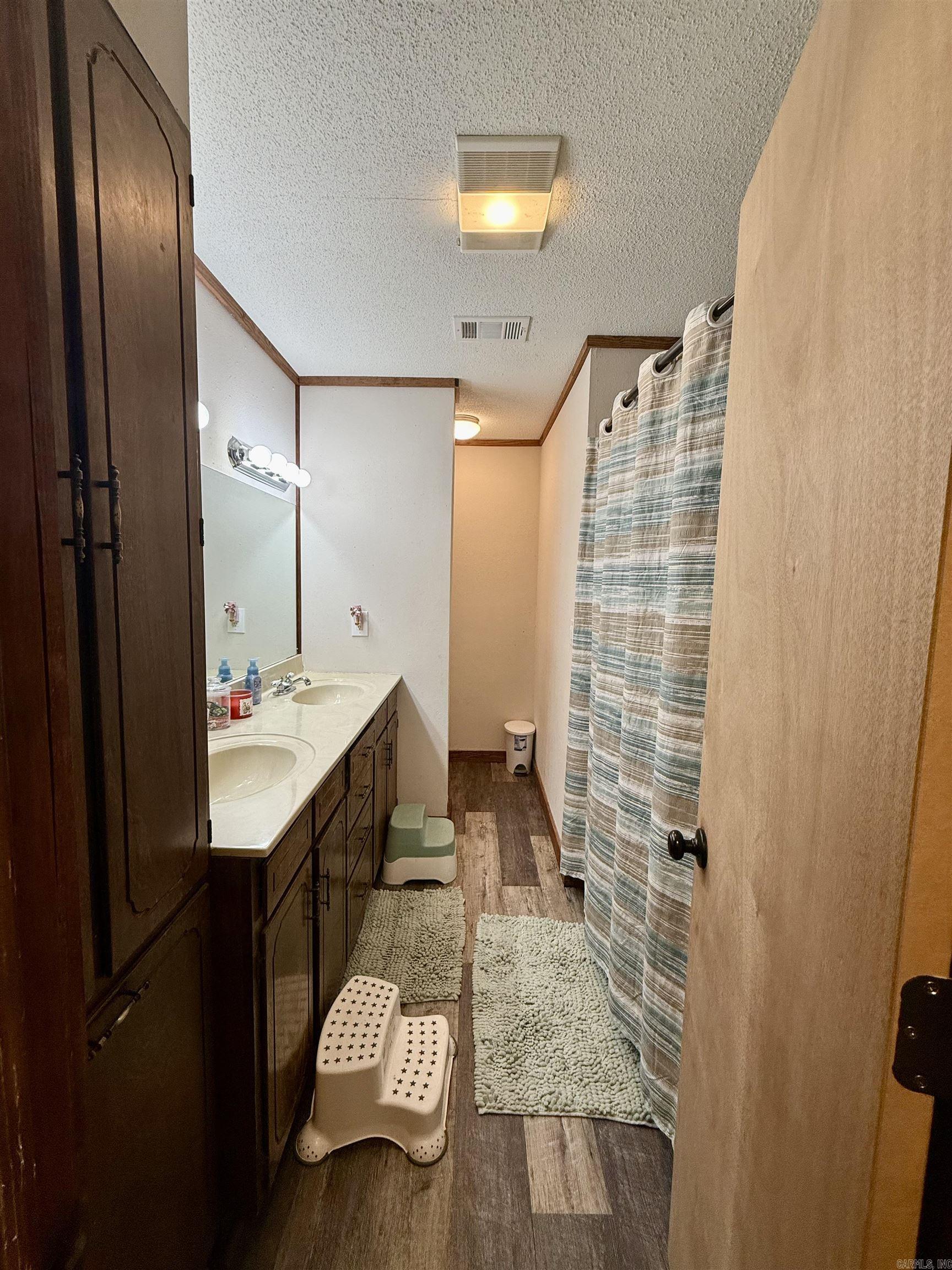 Newark M&B - Residential