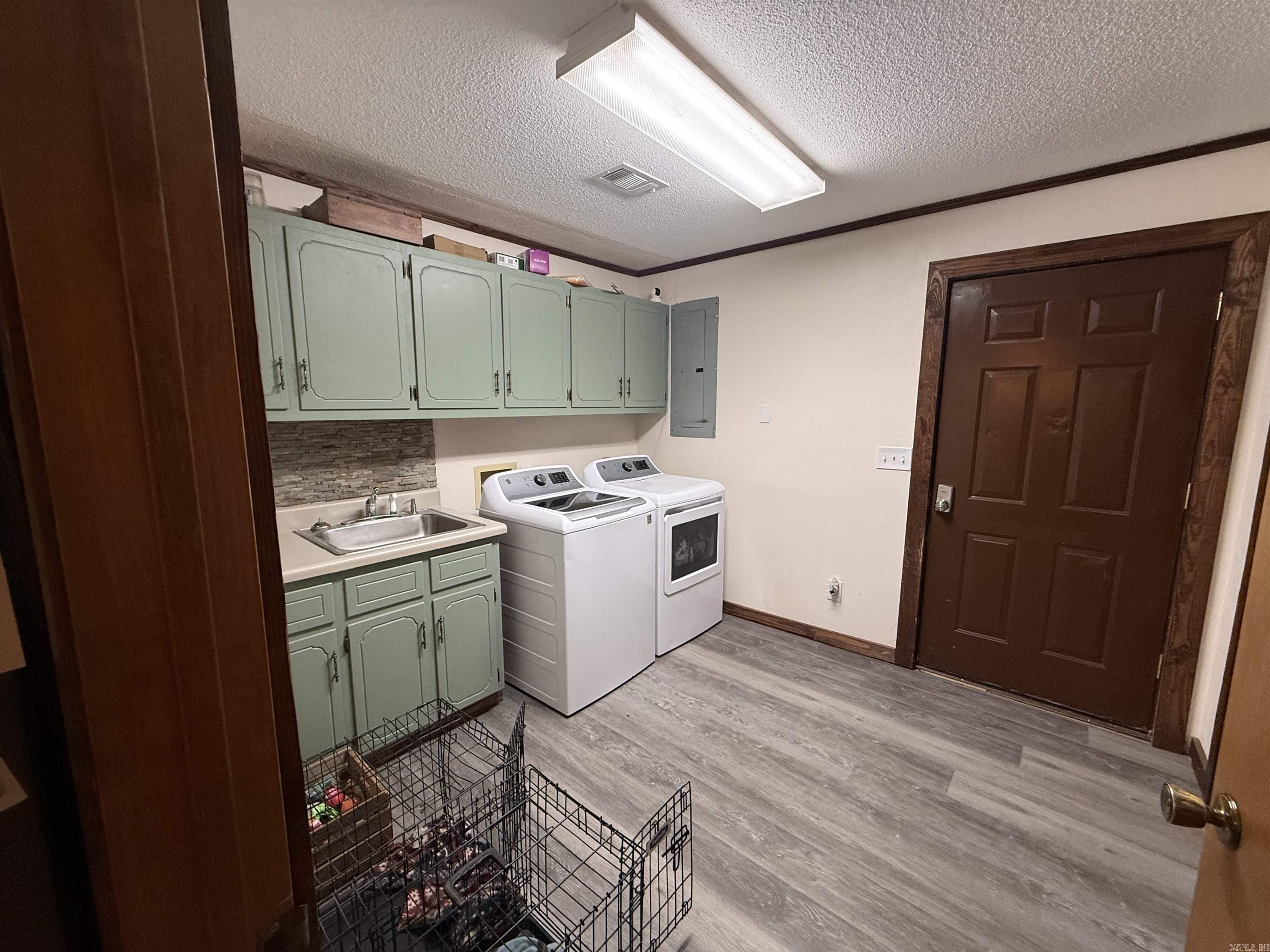 Newark M&B - Residential