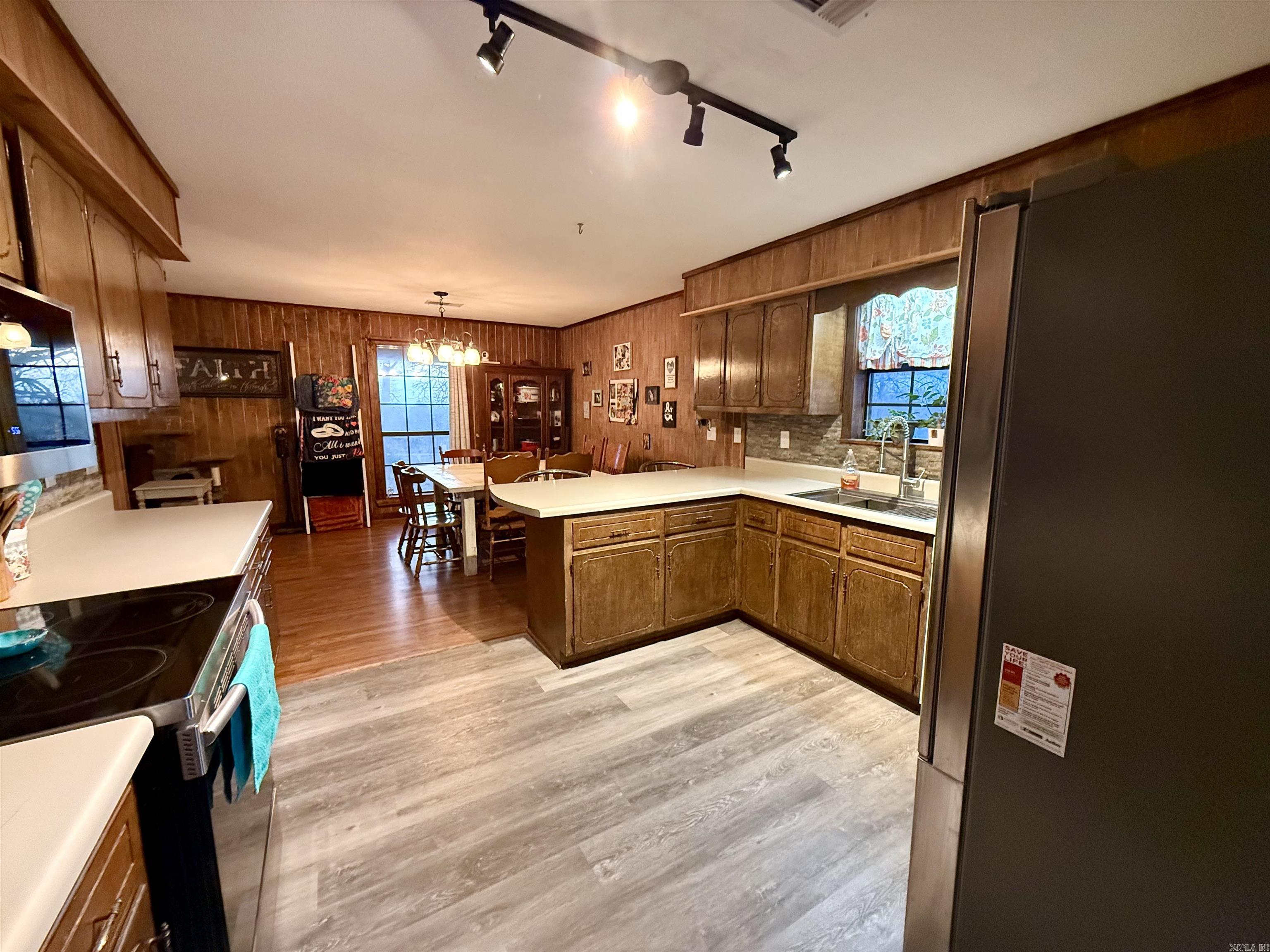 Newark M&B - Residential