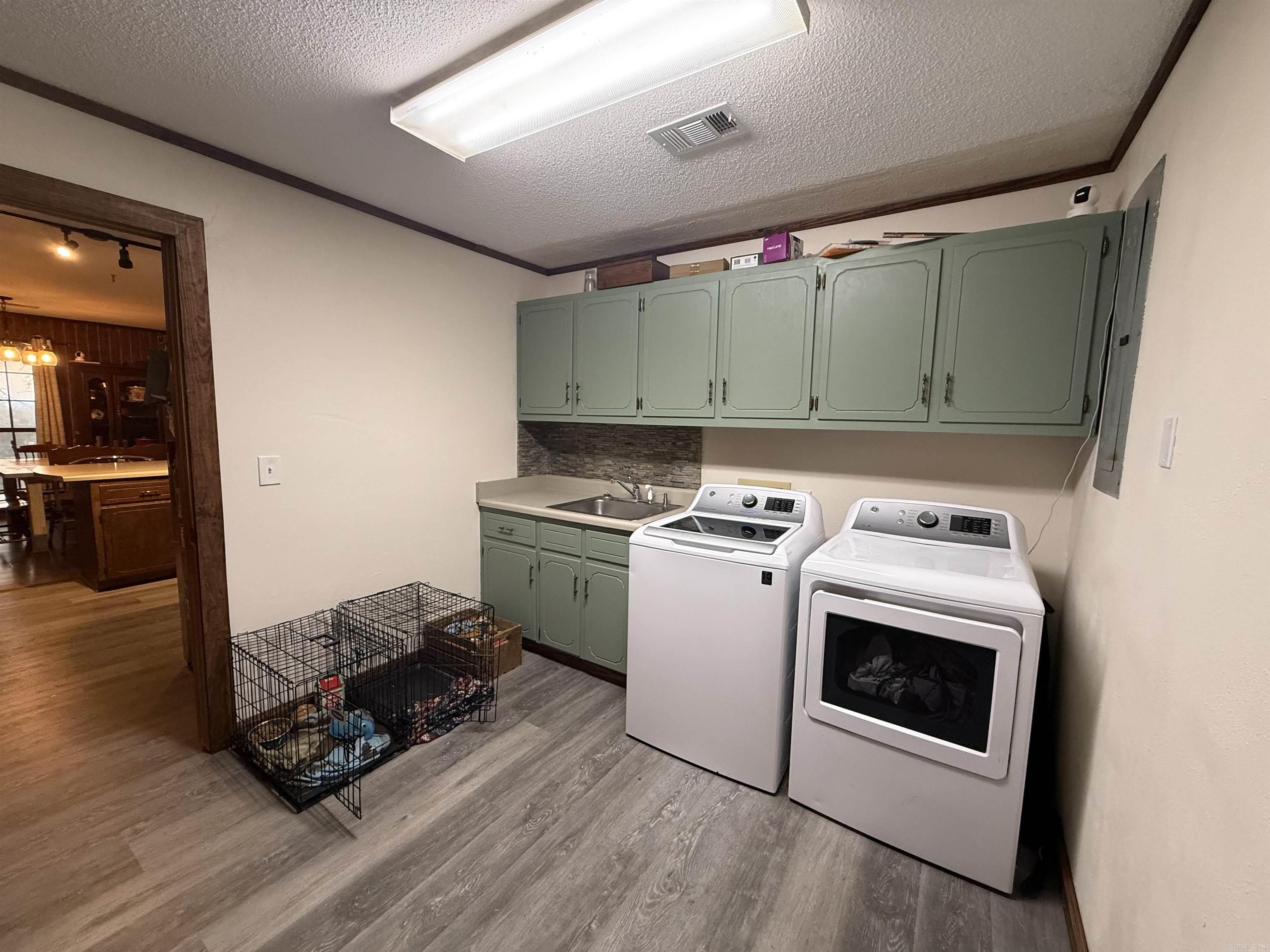 Newark M&B - Residential