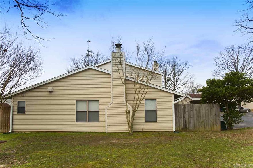 Newly renovated 3bd /2ba condo in Sherwood ! New flooring and paint throughout. New kitchen and appliances also has microwave . Come with stakable washer and dryer. outside storage with gated patio area . Great Location ! Quiet neighborhood  Come check it out !