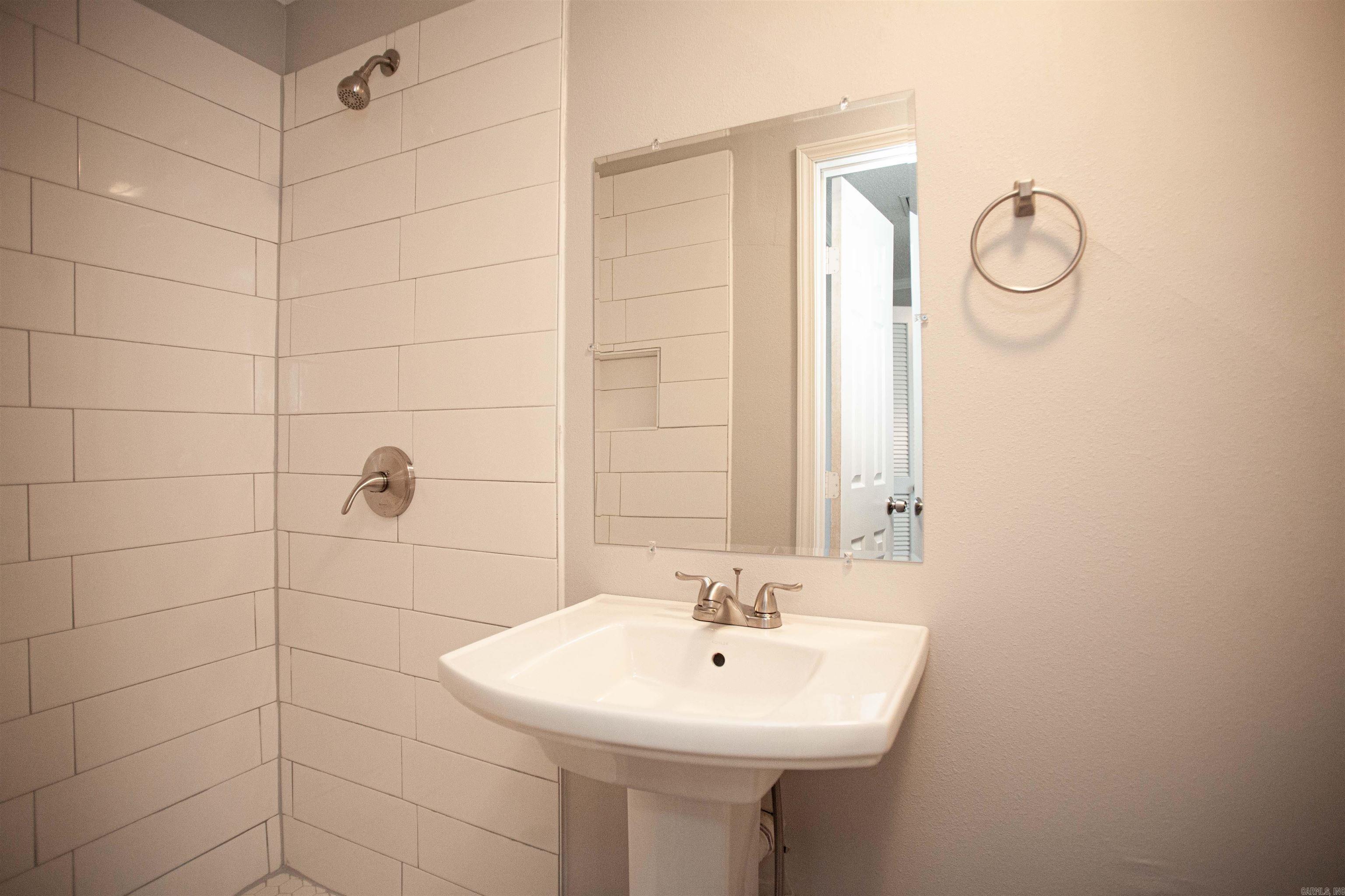 Munnerlyn - Residential Lease