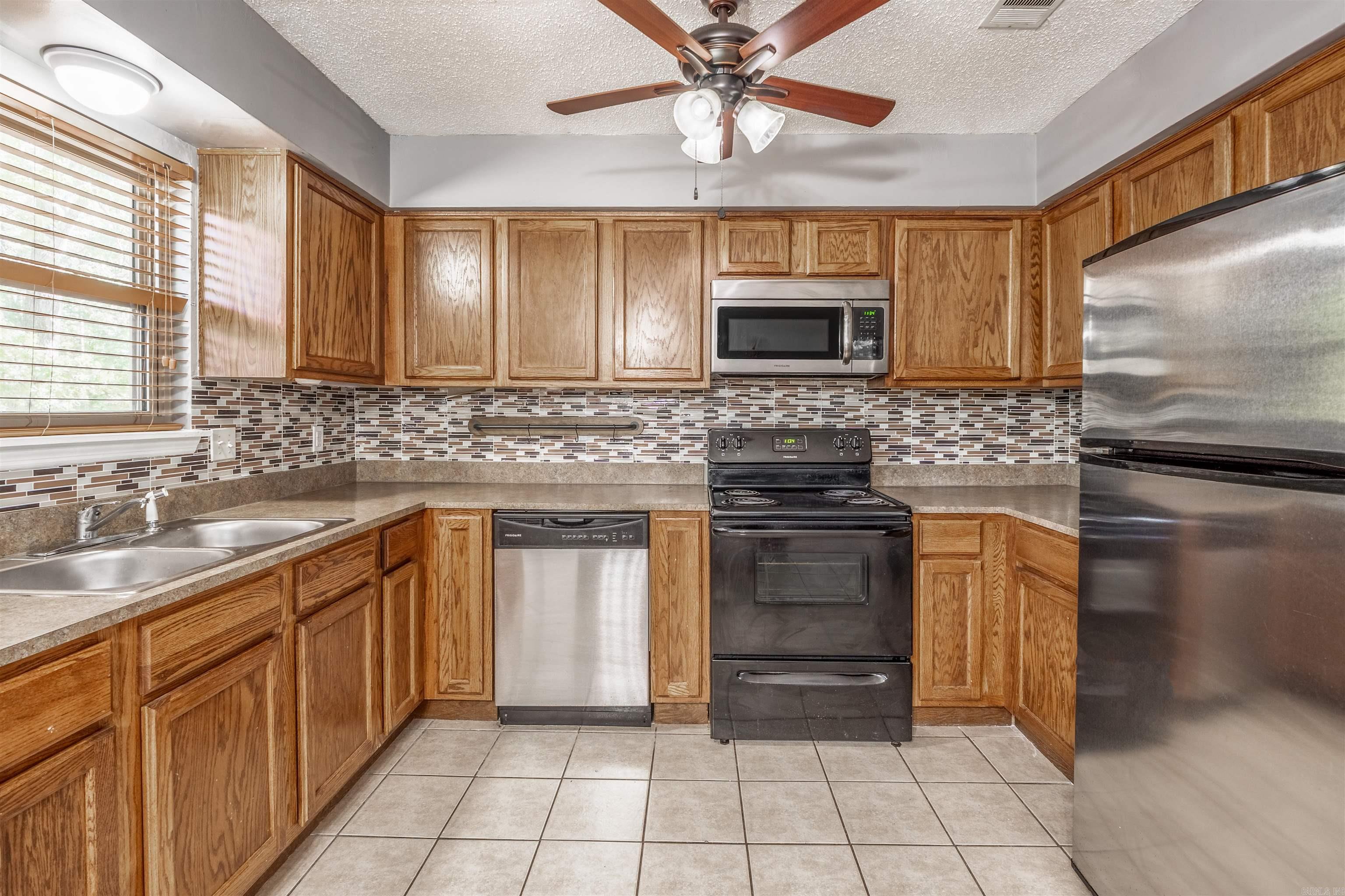 Twin Lakes - Residential