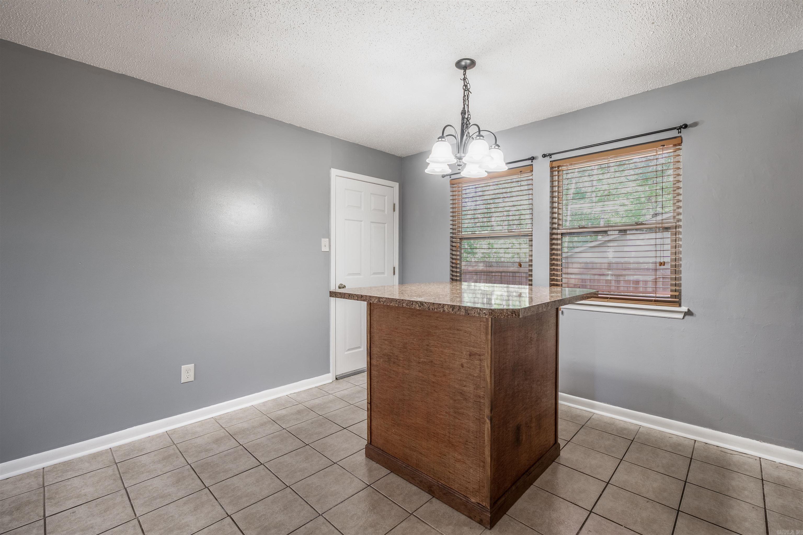 Twin Lakes - Residential