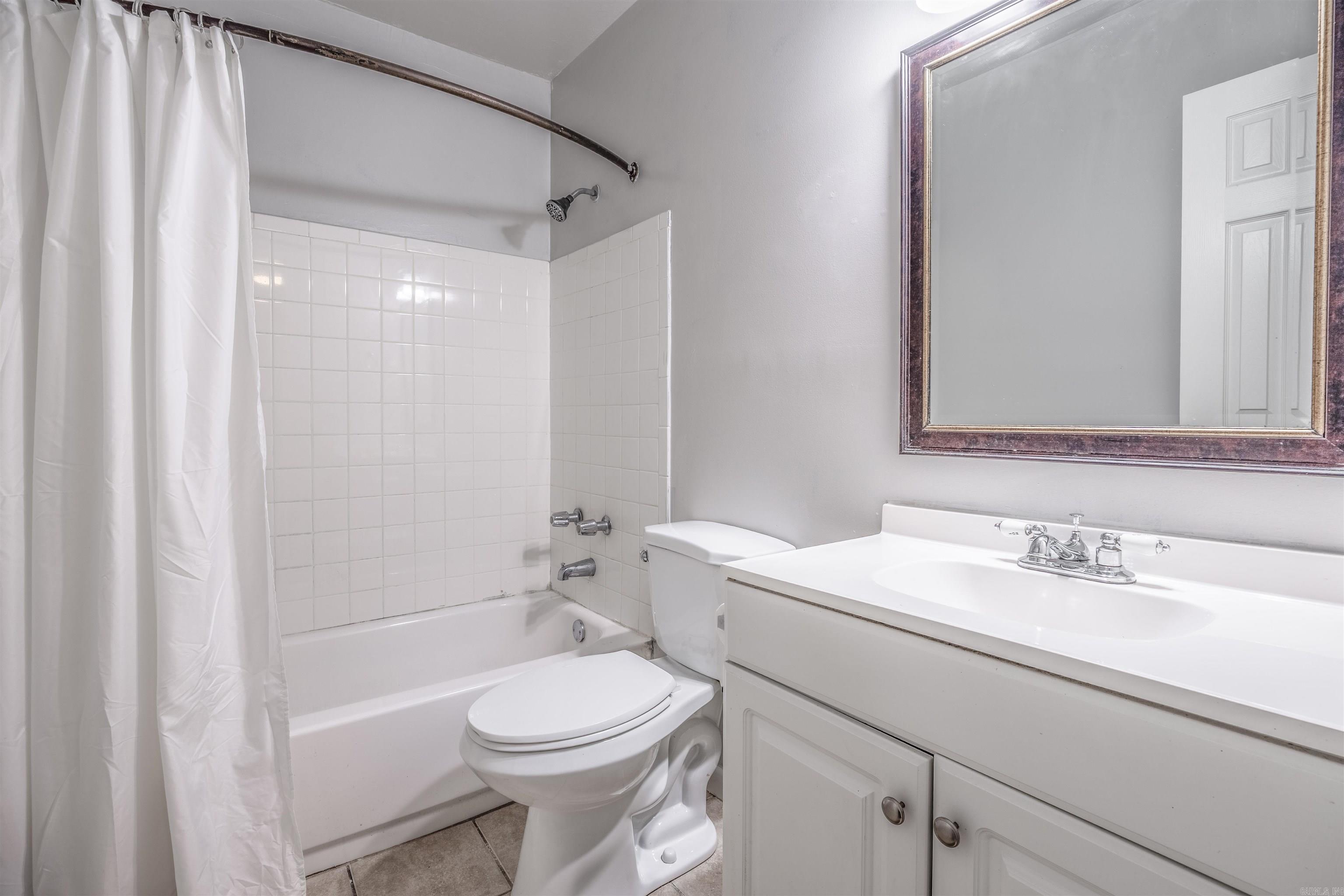 Twin Lakes - Residential