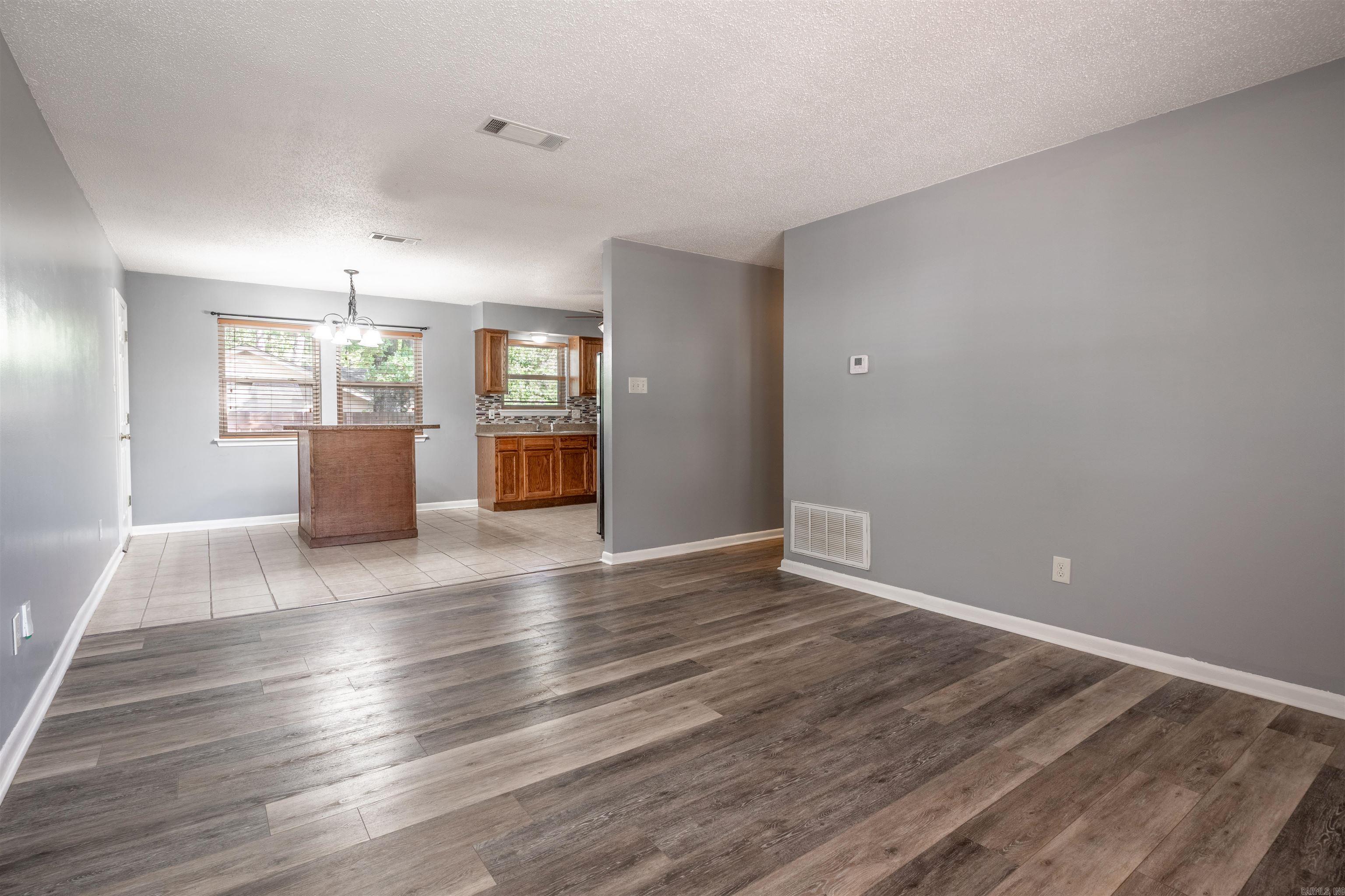 Twin Lakes - Residential