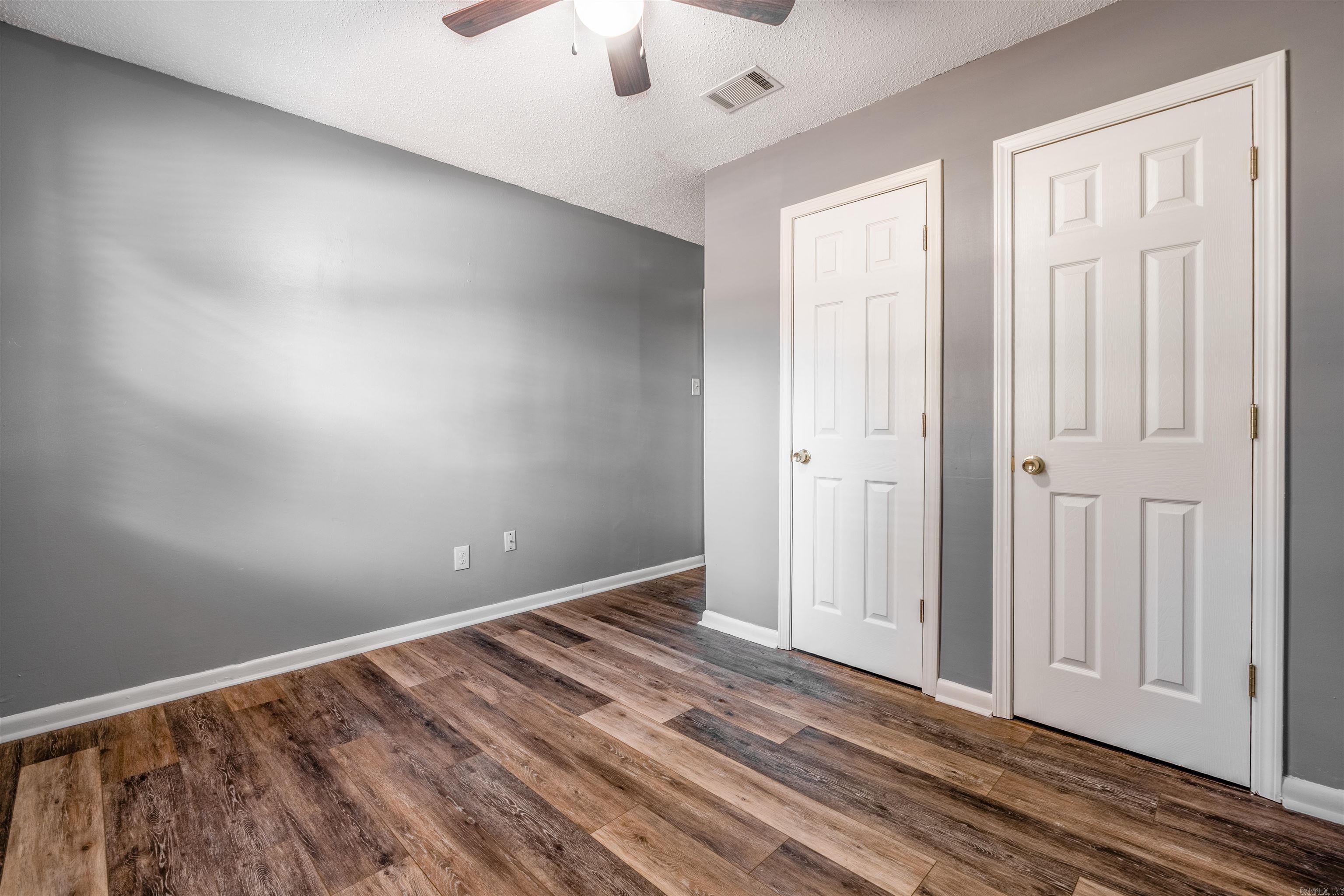 Twin Lakes - Residential