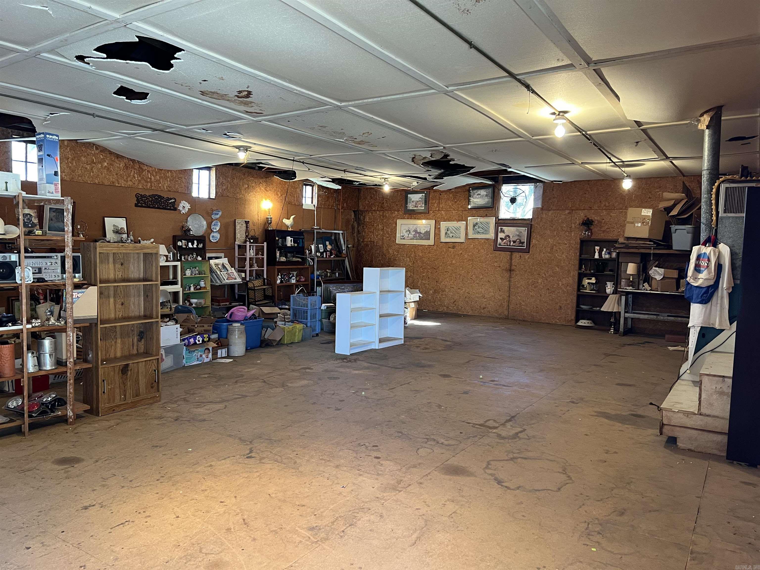 Owosso - Commercial Sale