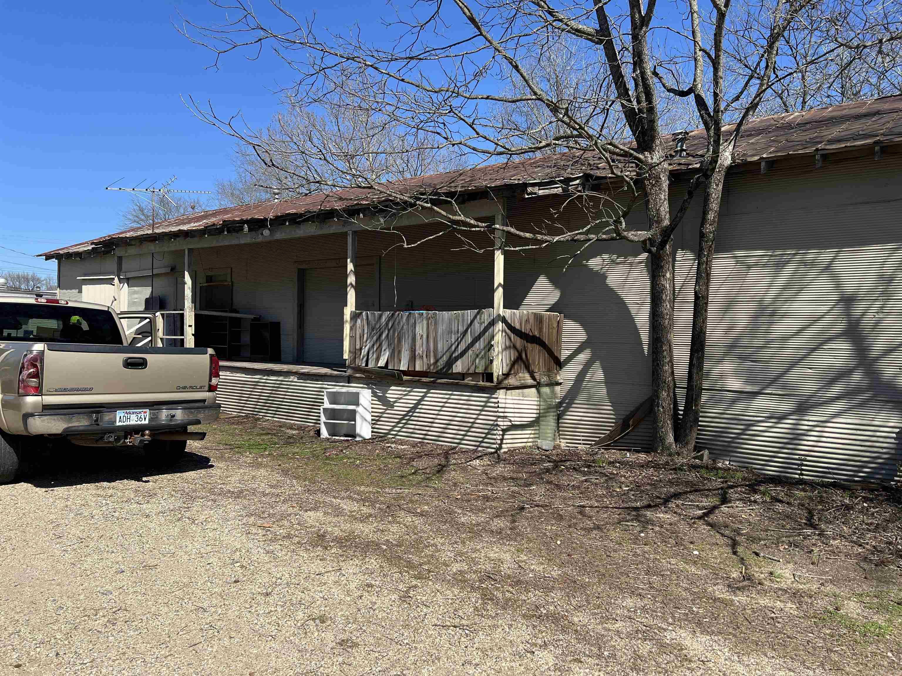 Owosso - Commercial Sale