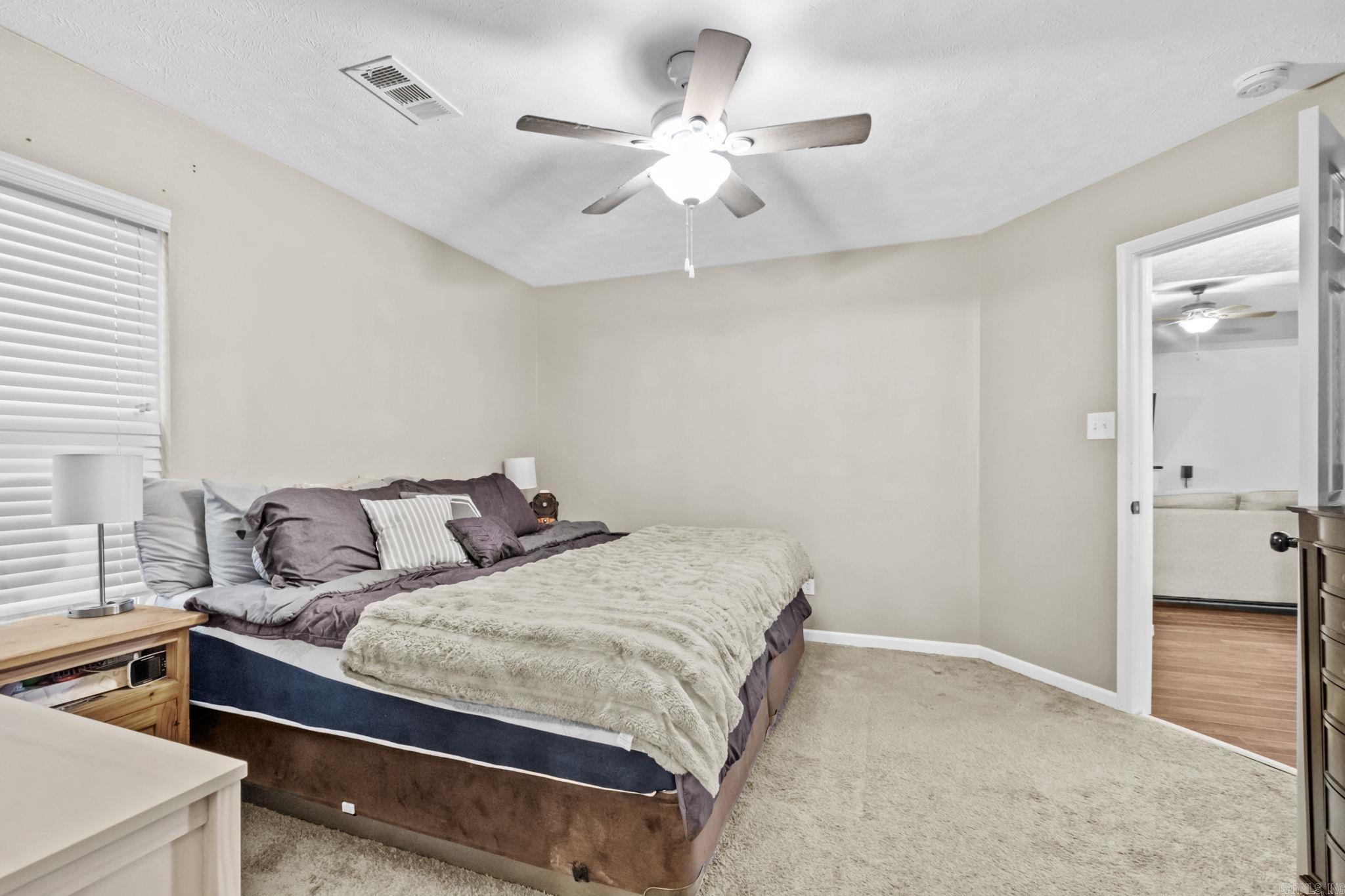 GOLDEN MEADOWS - Residential