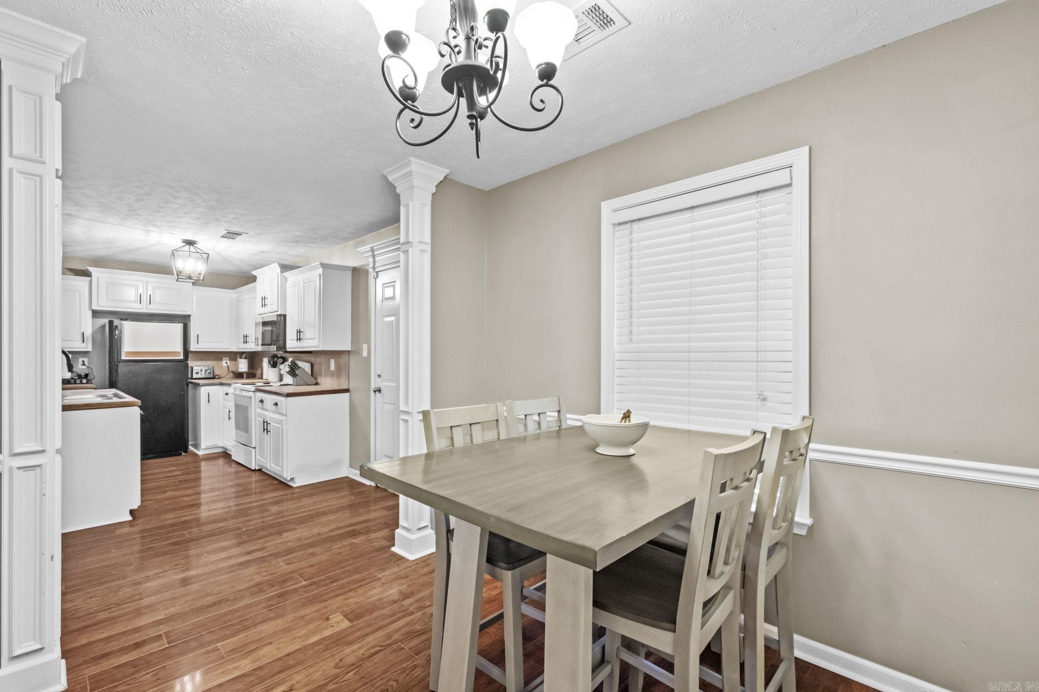 GOLDEN MEADOWS - Residential