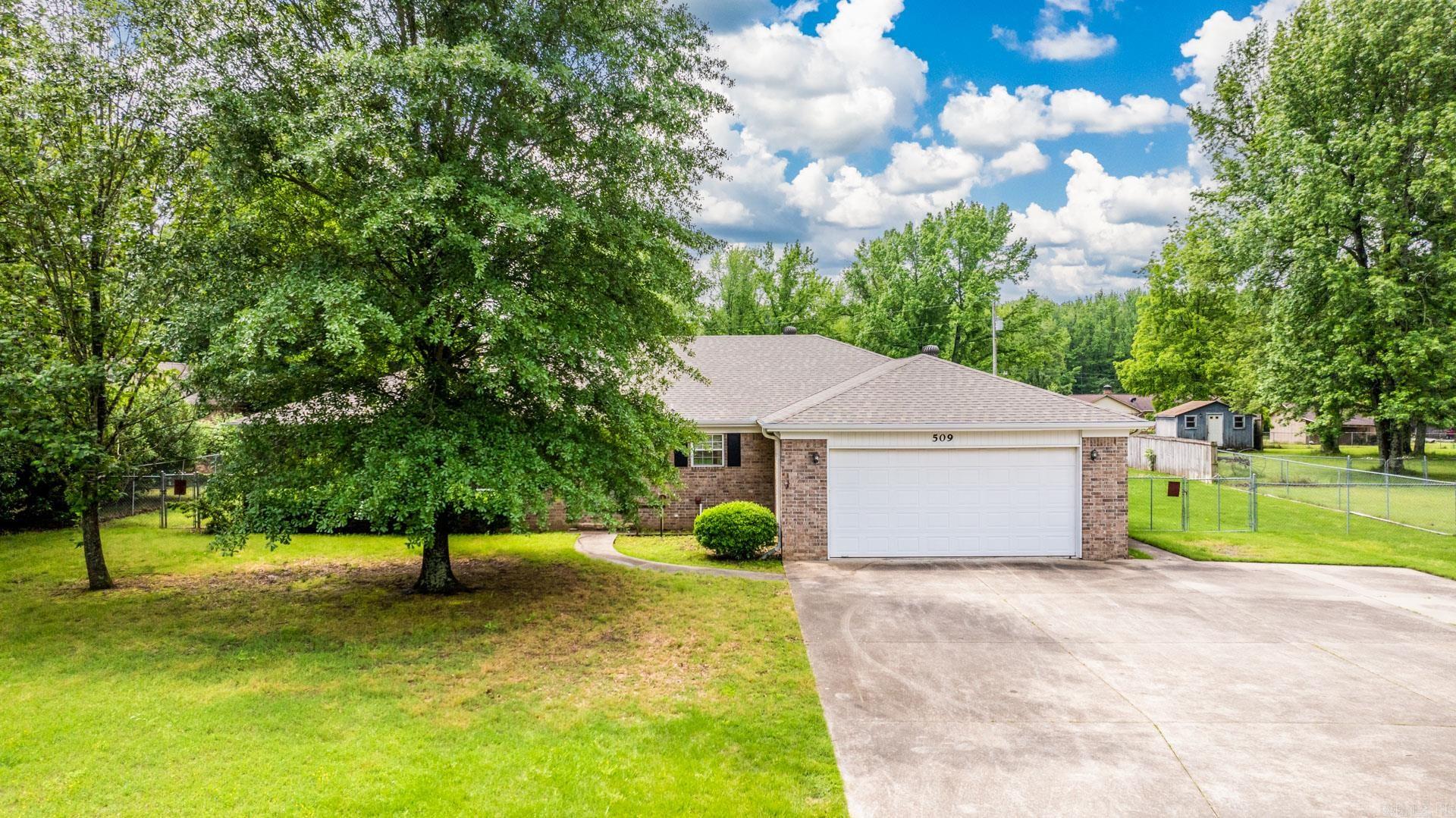 BROADMOOR - Residential